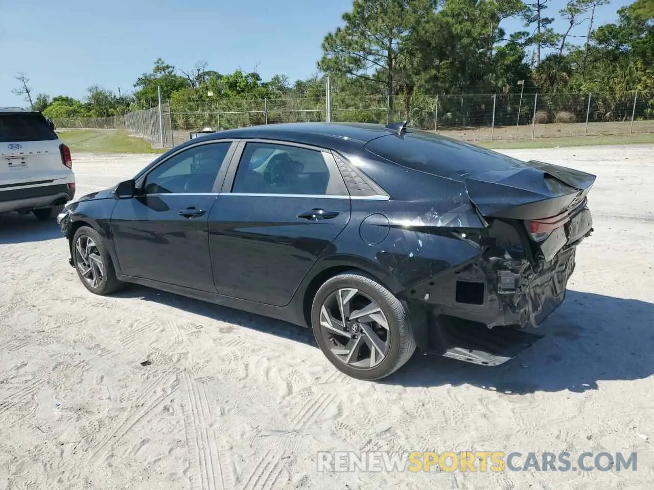 2 fotografías del automóvil dañado KMHLP4DG7RU668144 HYUNDAI ELANTRA 2024