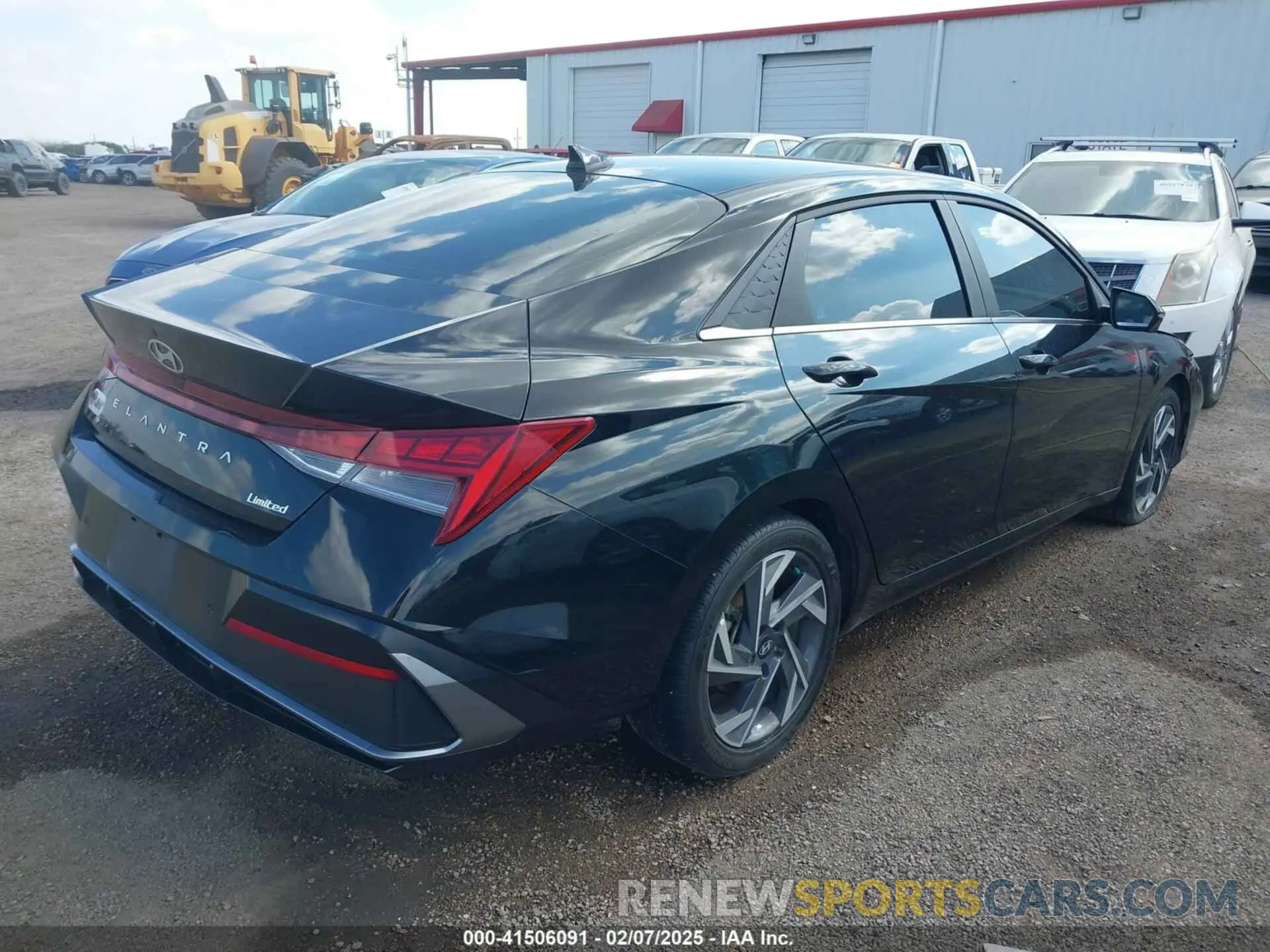 4 fotografías del automóvil dañado KMHLP4DG7RU718847 HYUNDAI ELANTRA 2024