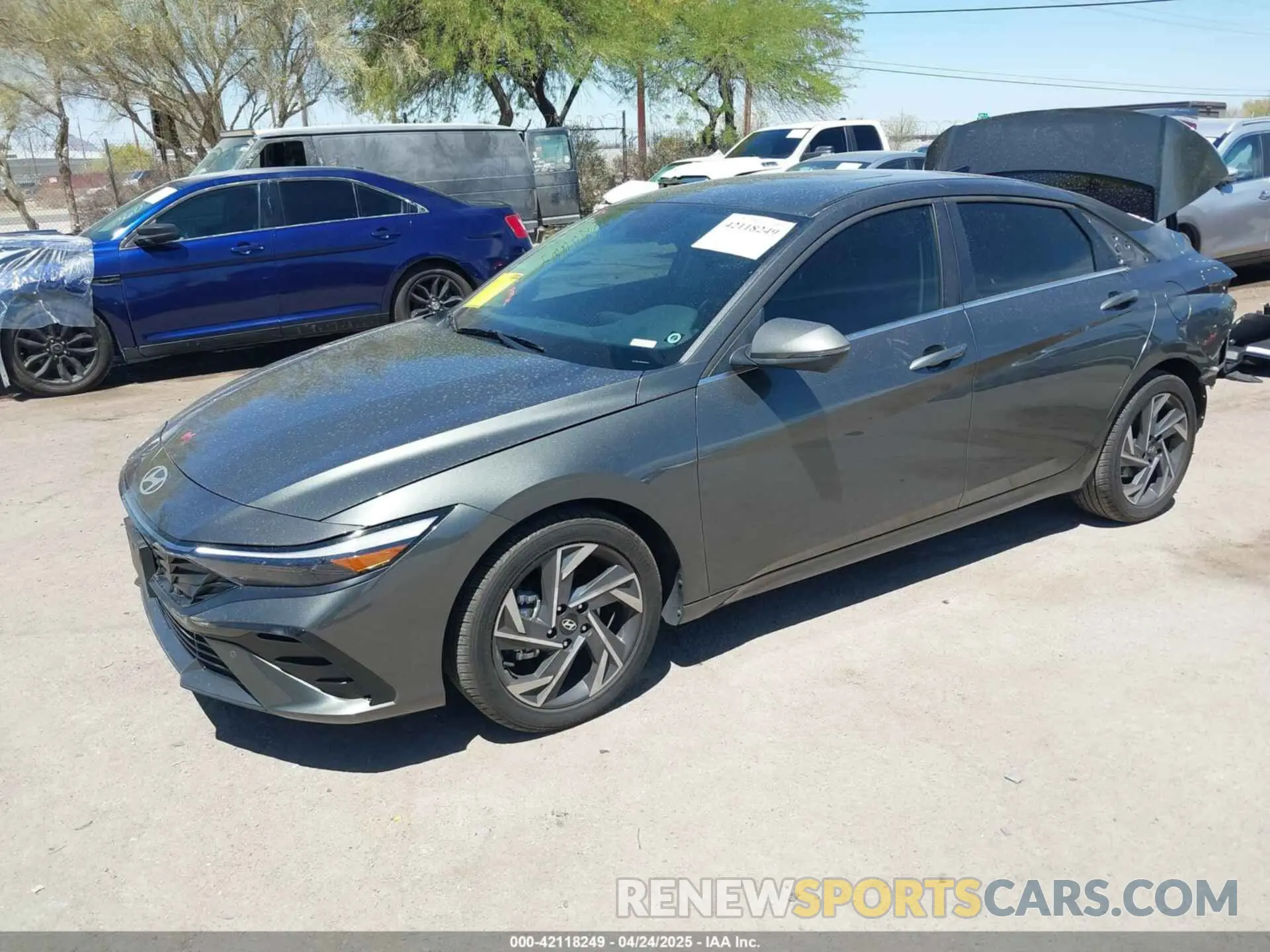 2 fotografías del automóvil dañado KMHLP4DG8RU656892 HYUNDAI ELANTRA 2024