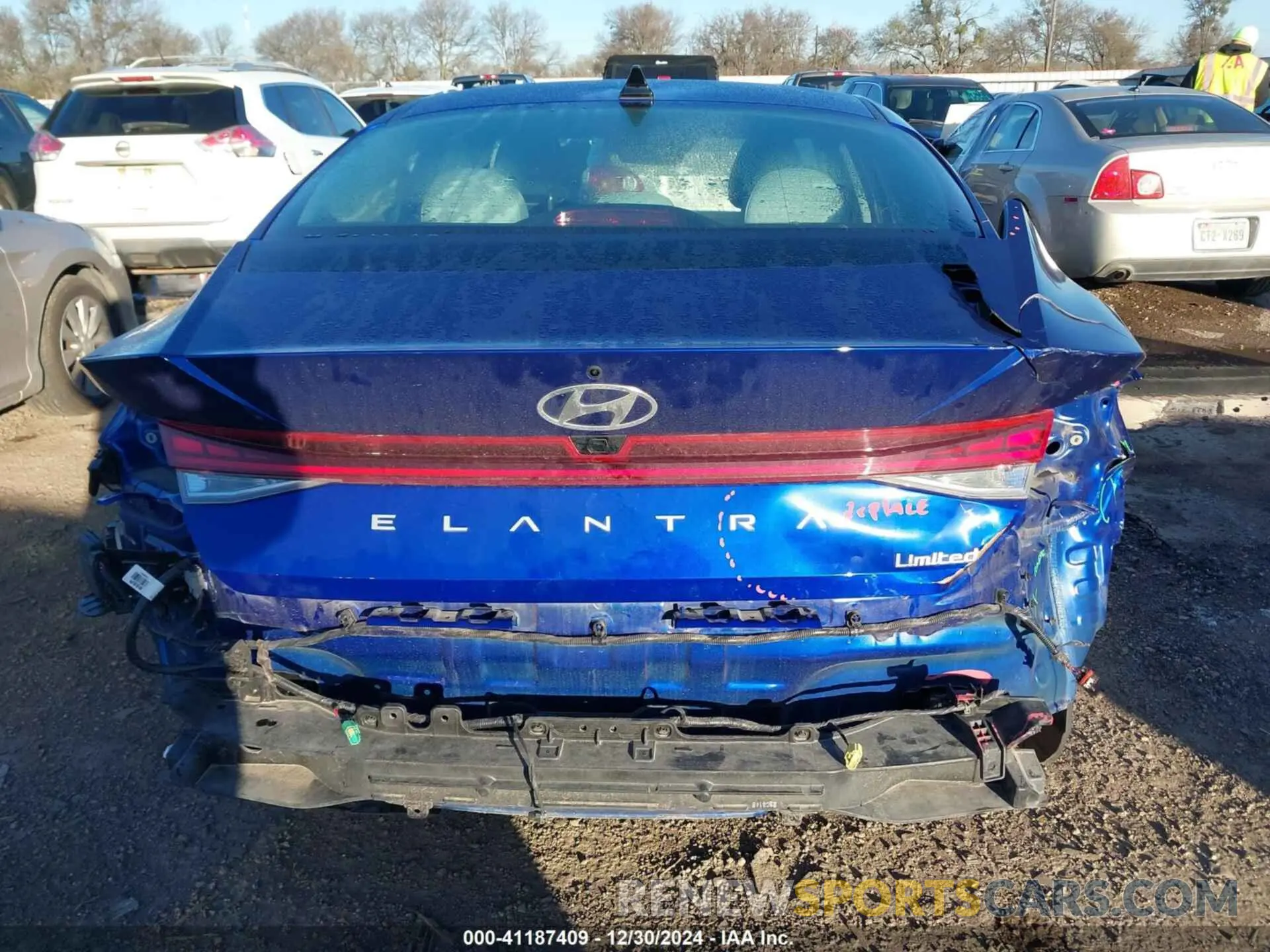17 fotografías del automóvil dañado KMHLP4DG8RU682294 HYUNDAI ELANTRA 2024