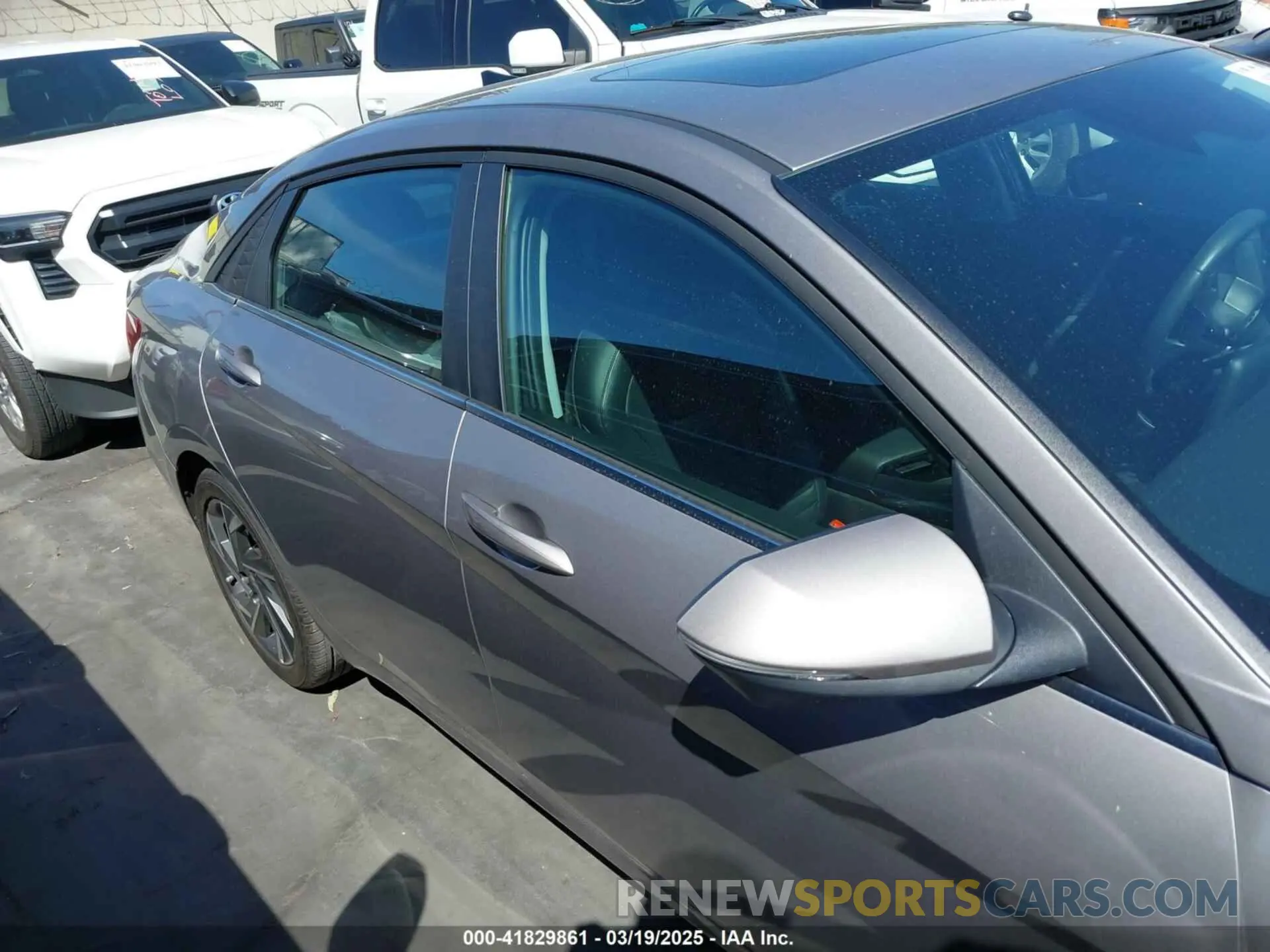 14 fotografías del automóvil dañado KMHLP4DG9RU690159 HYUNDAI ELANTRA 2024