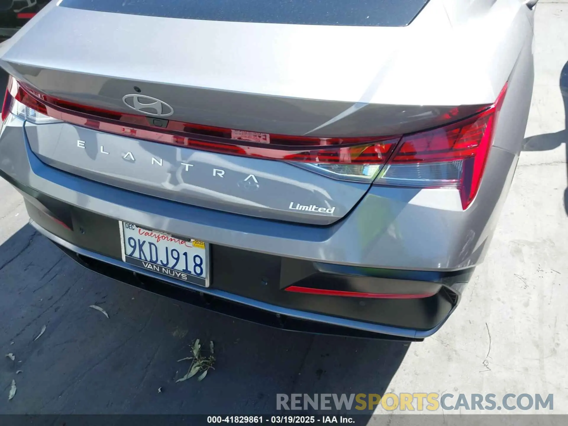 17 fotografías del automóvil dañado KMHLP4DG9RU690159 HYUNDAI ELANTRA 2024