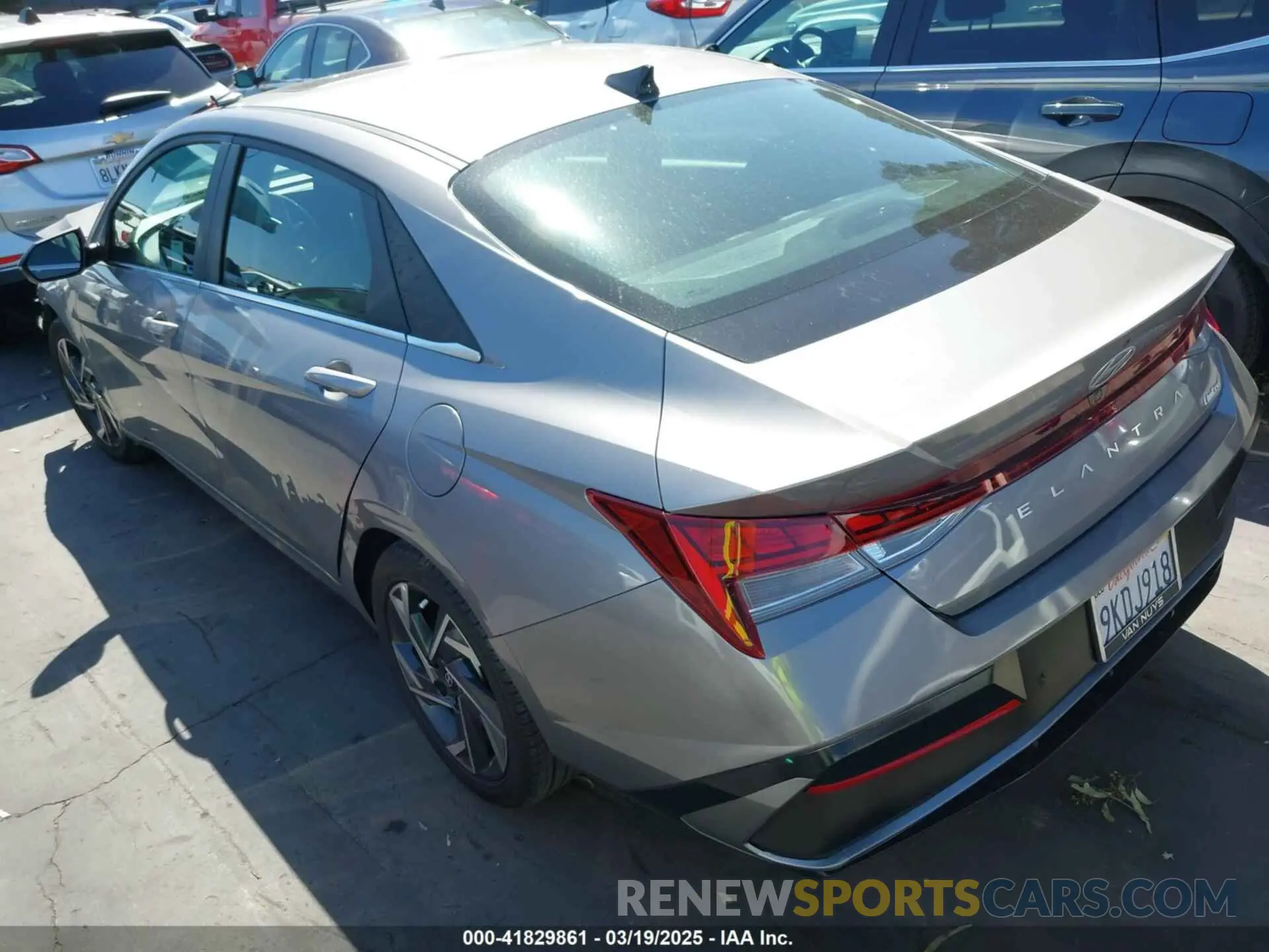 3 fotografías del automóvil dañado KMHLP4DG9RU690159 HYUNDAI ELANTRA 2024