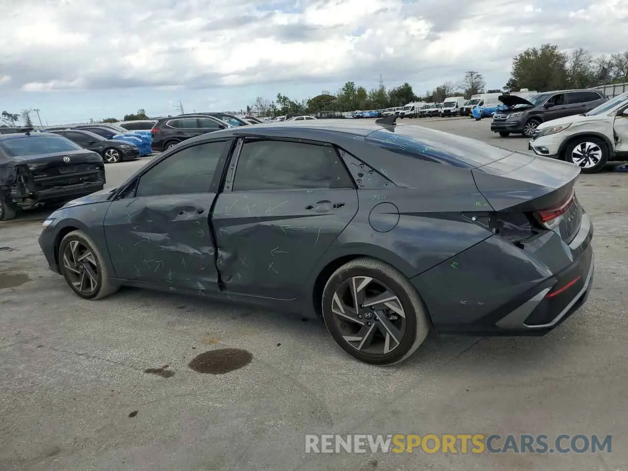 2 fotografías del automóvil dañado KMHLP4DGXRU648146 HYUNDAI ELANTRA 2024