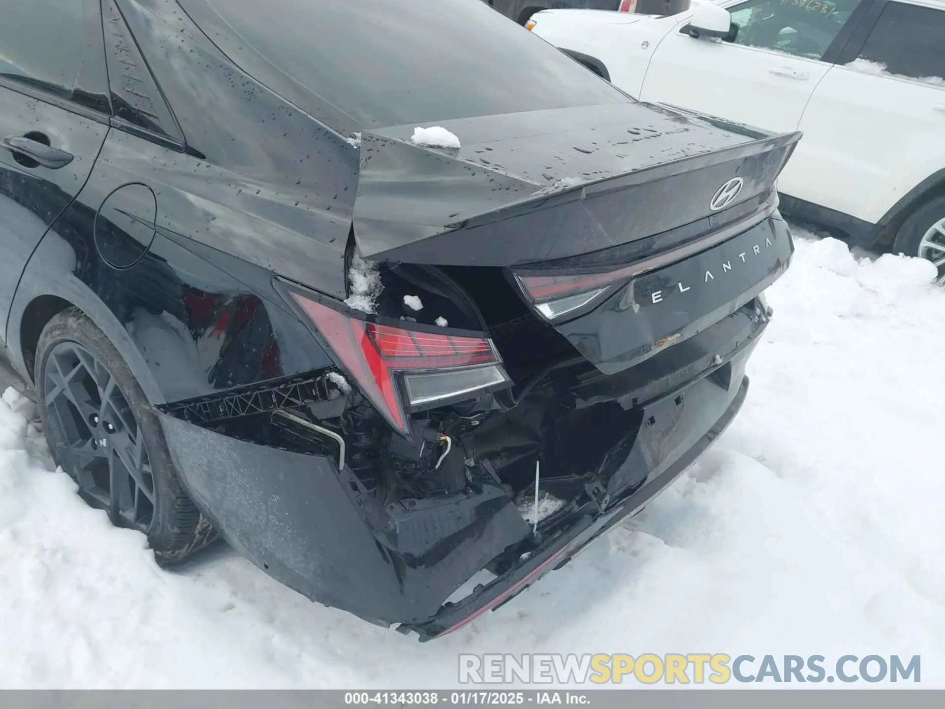 12 fotografías del automóvil dañado KMHLR4DF1RU812434 HYUNDAI ELANTRA 2024