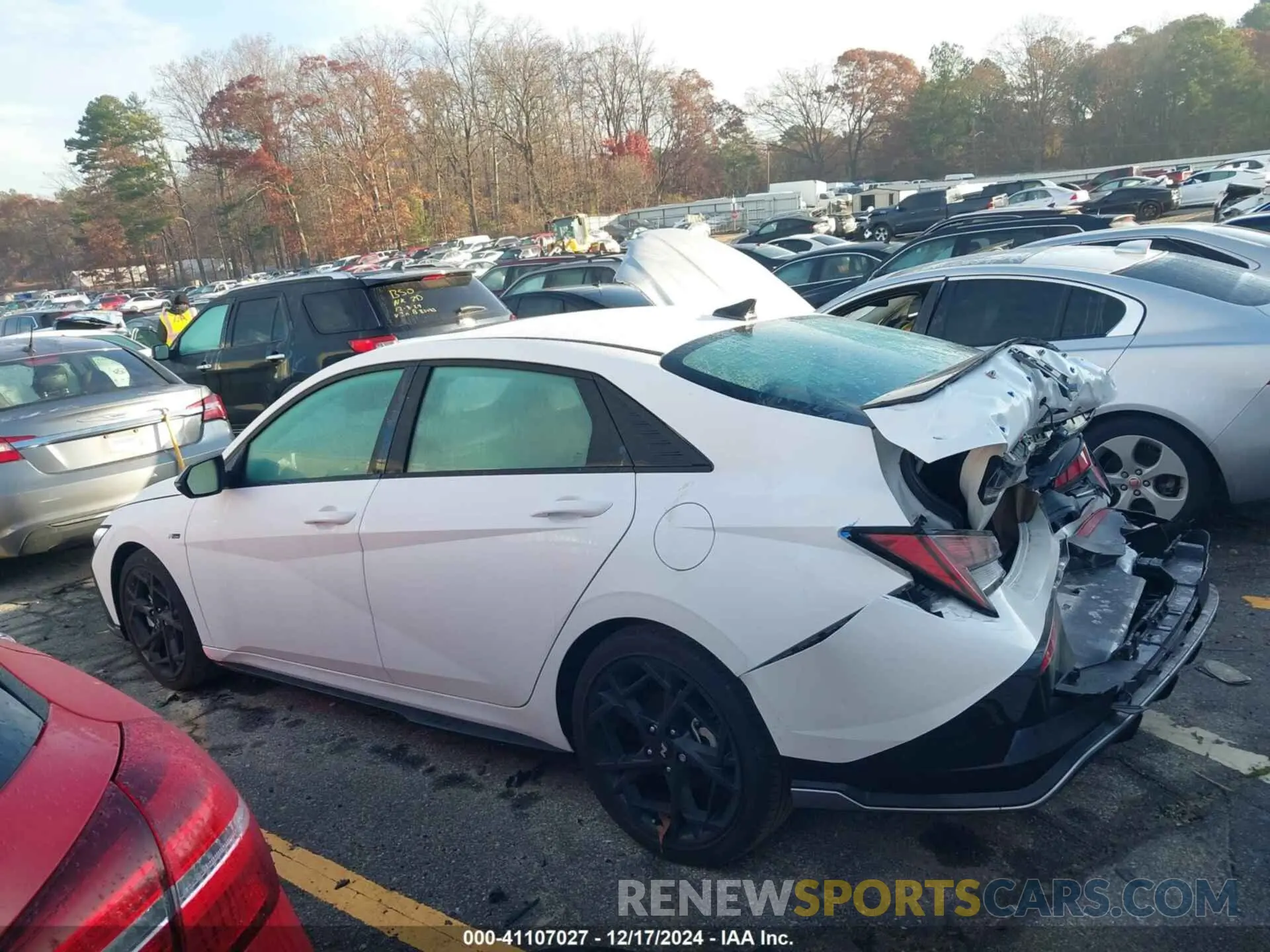 14 fotografías del automóvil dañado KMHLR4DF4RU811035 HYUNDAI ELANTRA 2024