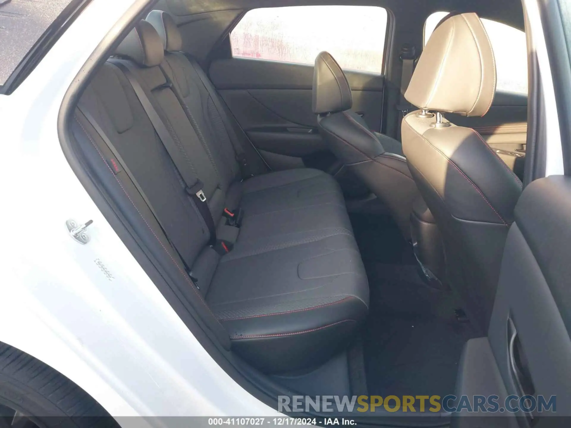 8 fotografías del automóvil dañado KMHLR4DF4RU811035 HYUNDAI ELANTRA 2024