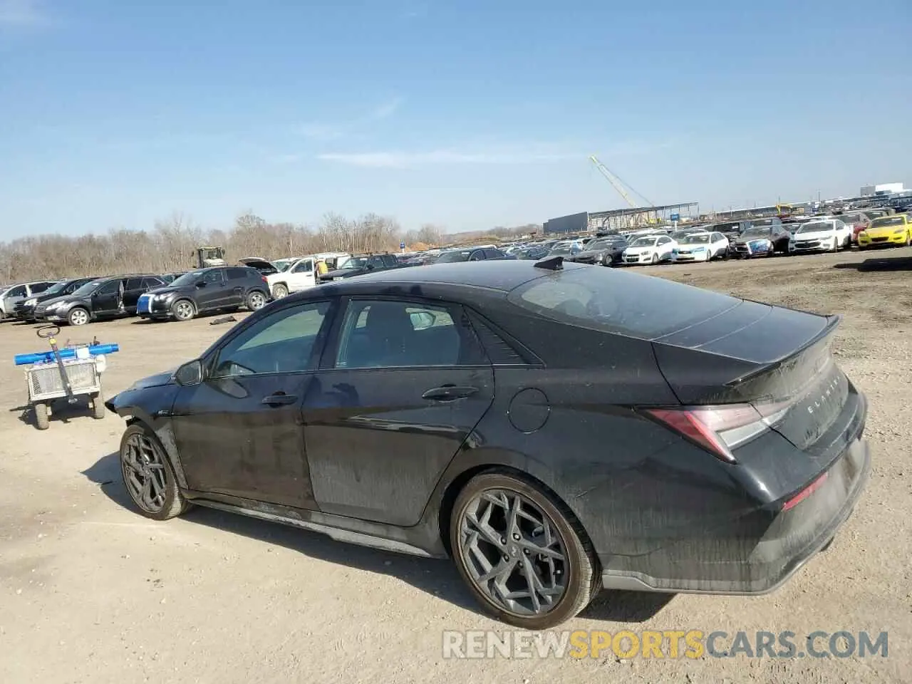 2 fotografías del automóvil dañado KMHLR4DF5RU744137 HYUNDAI ELANTRA 2024