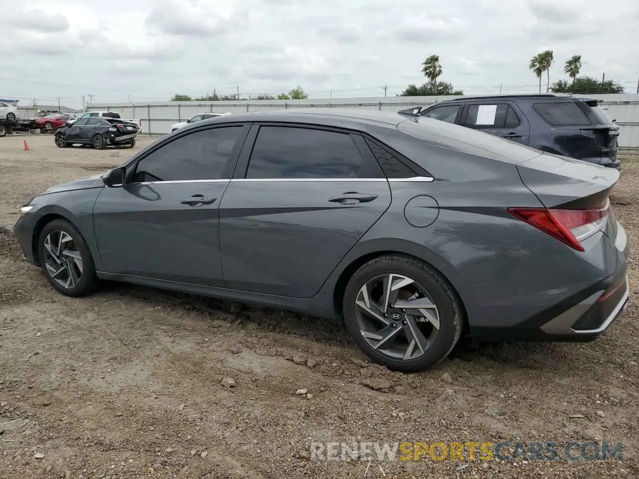 2 fotografías del automóvil dañado KMHLS4DG0RU819100 HYUNDAI ELANTRA 2024