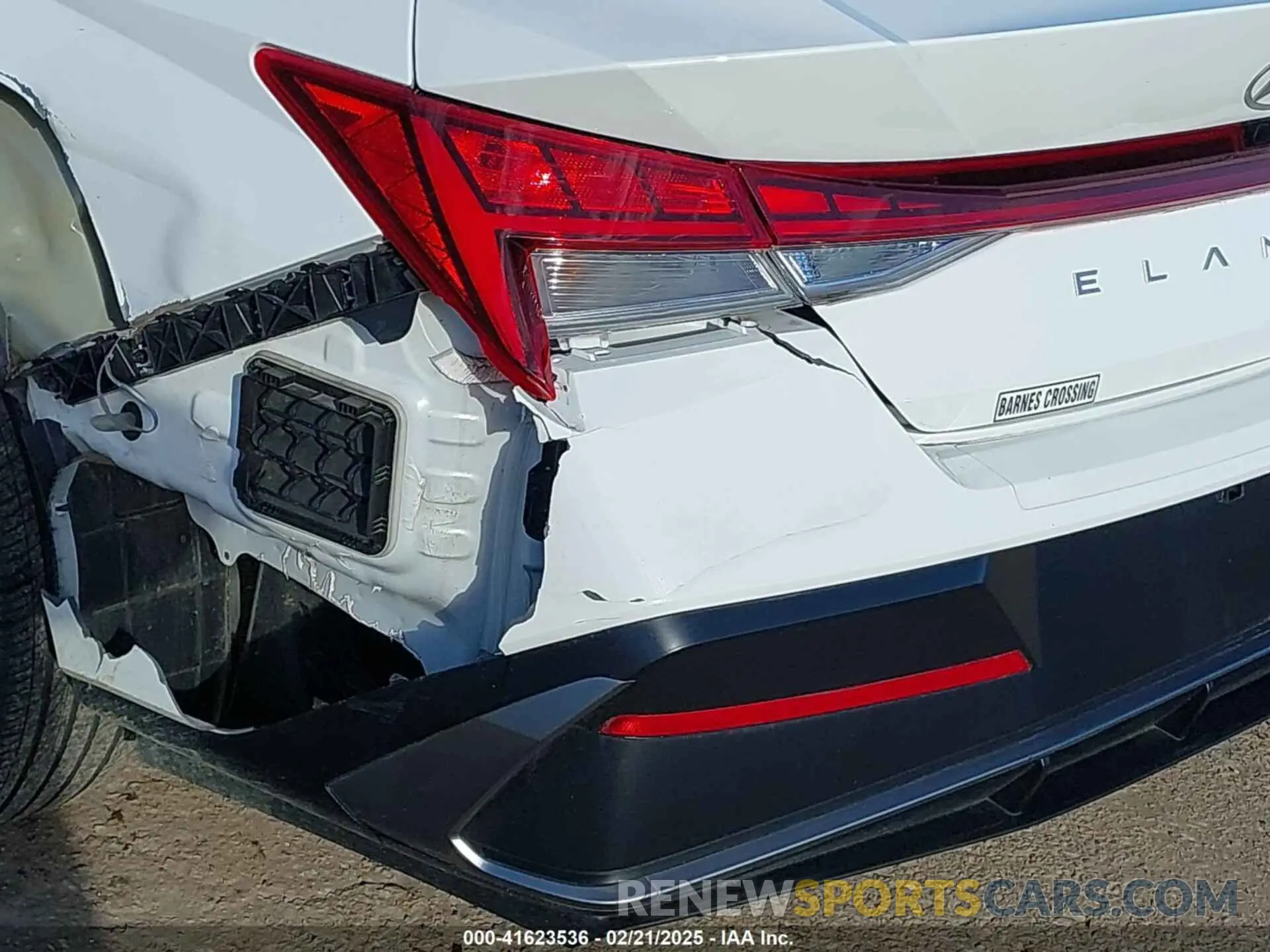 17 fotografías del automóvil dañado KMHLS4DG2RU700187 HYUNDAI ELANTRA 2024