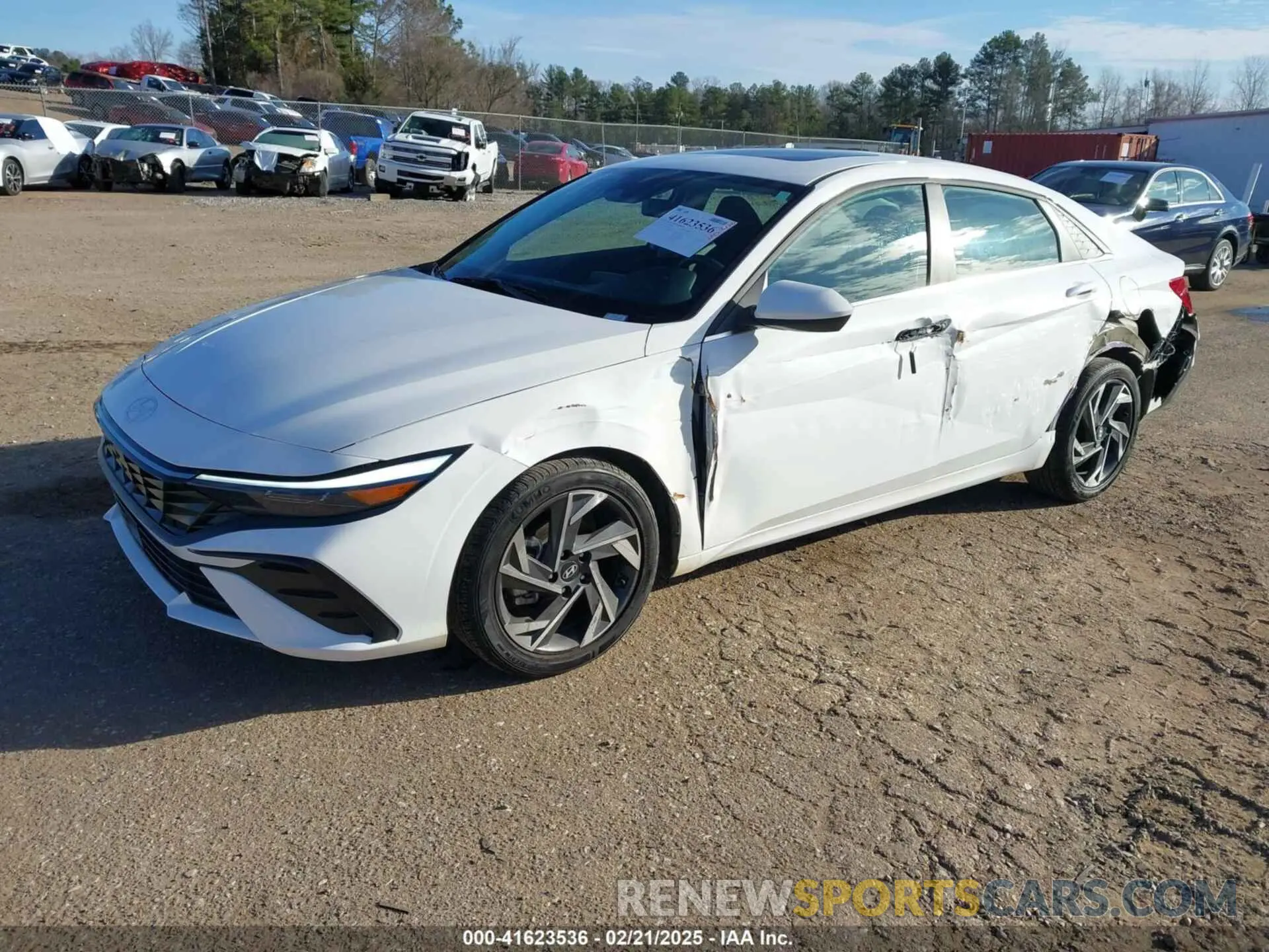 2 fotografías del automóvil dañado KMHLS4DG2RU700187 HYUNDAI ELANTRA 2024