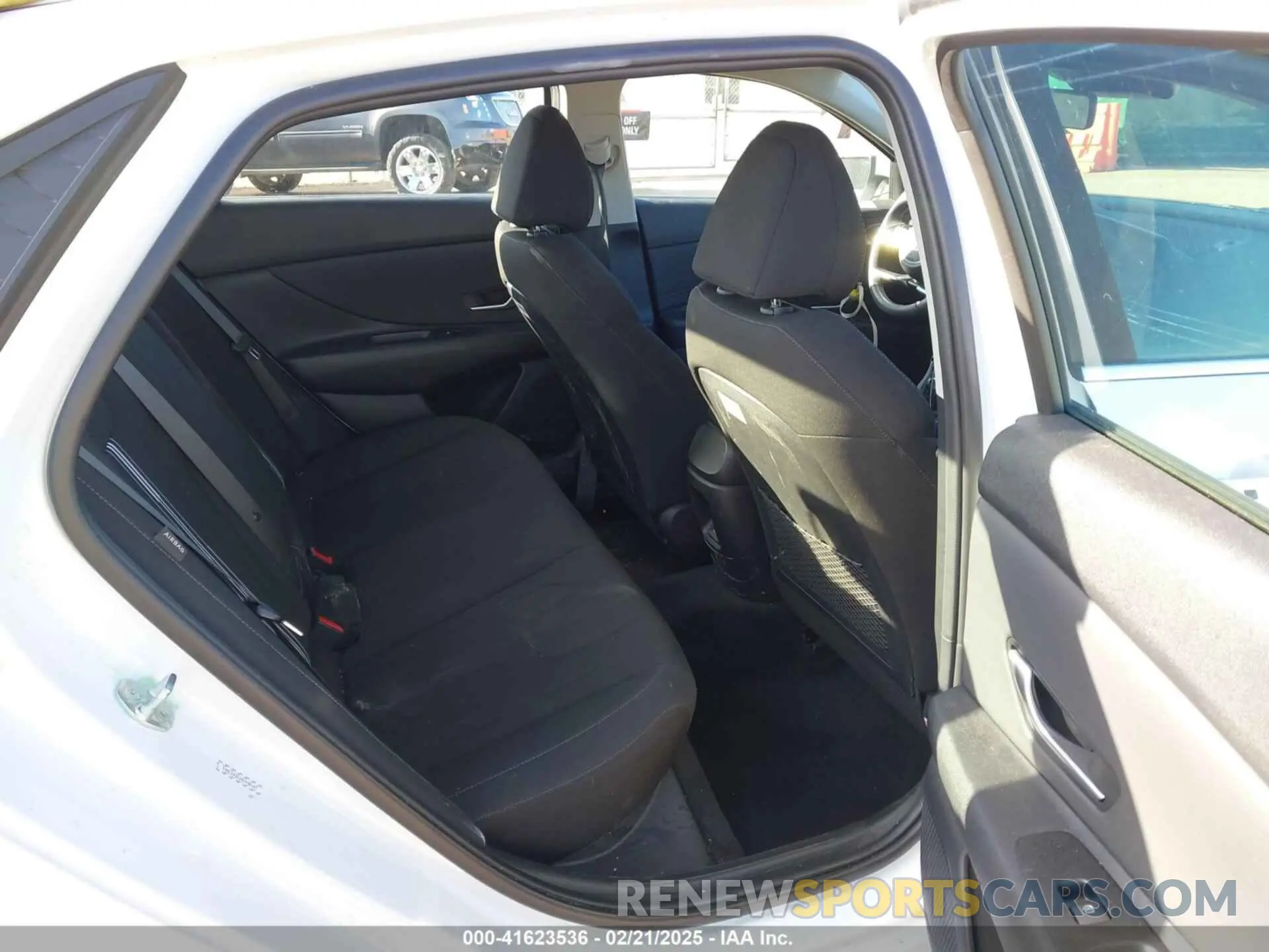 8 fotografías del automóvil dañado KMHLS4DG2RU700187 HYUNDAI ELANTRA 2024