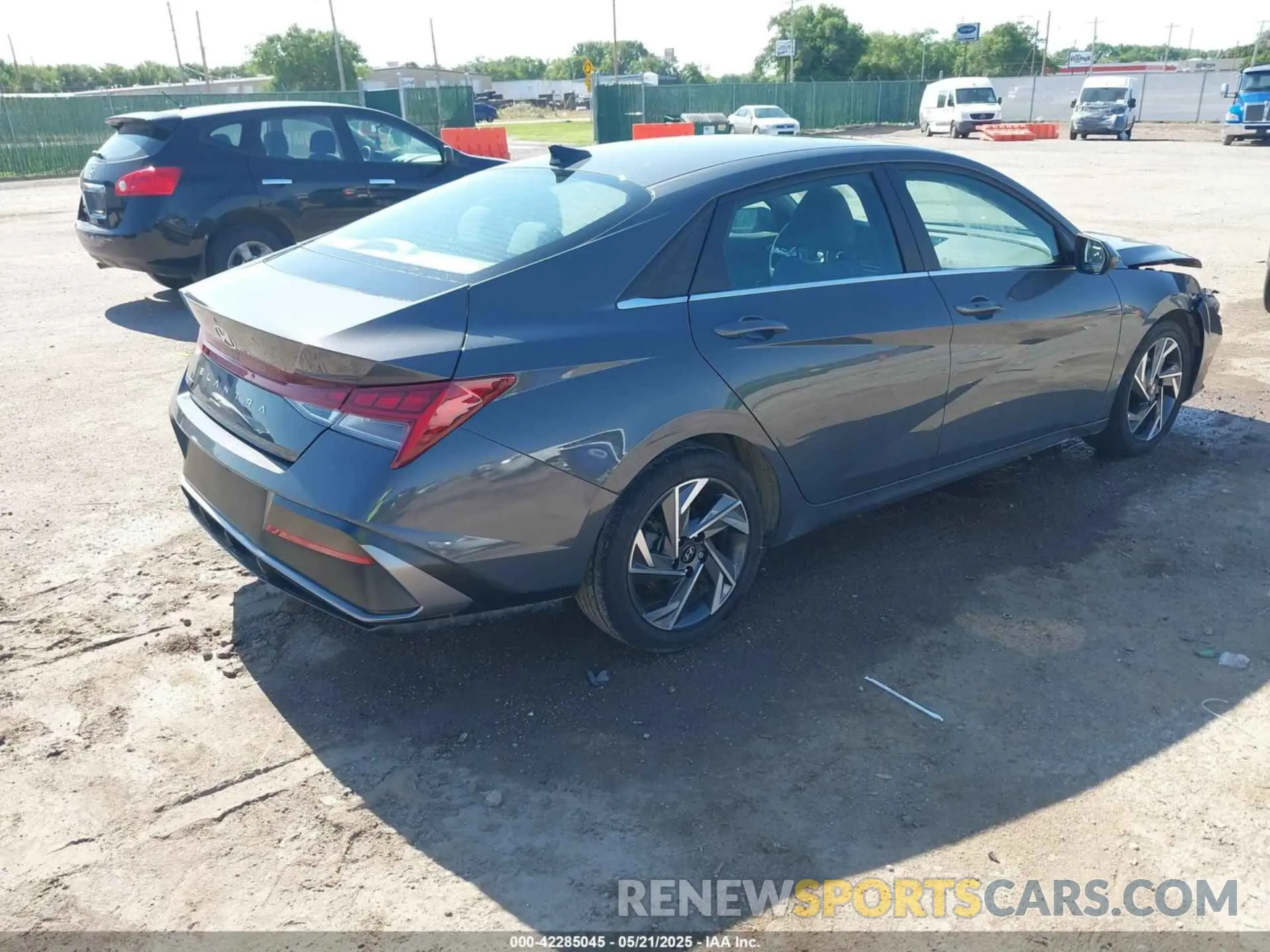 4 fotografías del automóvil dañado KMHLS4DG2RU724506 HYUNDAI ELANTRA 2024