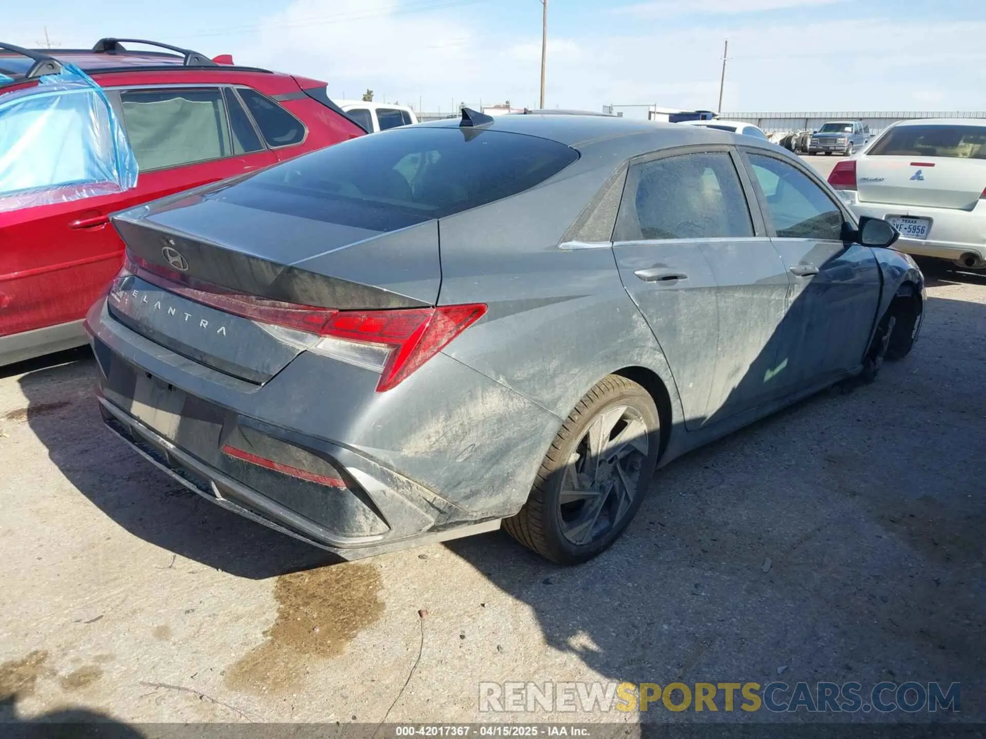 4 fotografías del automóvil dañado KMHLS4DG2RU730306 HYUNDAI ELANTRA 2024