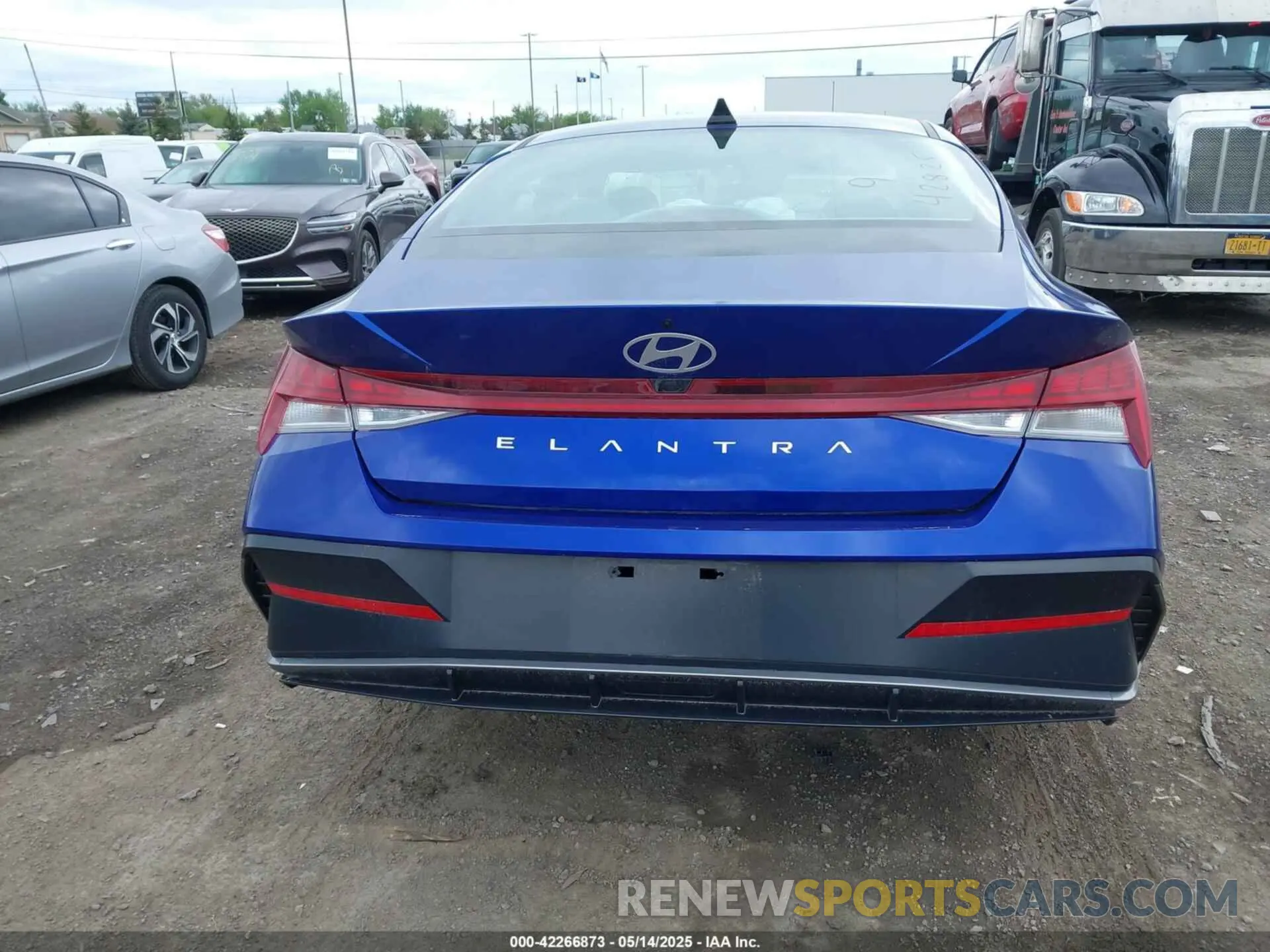 15 fotografías del automóvil dañado KMHLS4DG2RU750734 HYUNDAI ELANTRA 2024