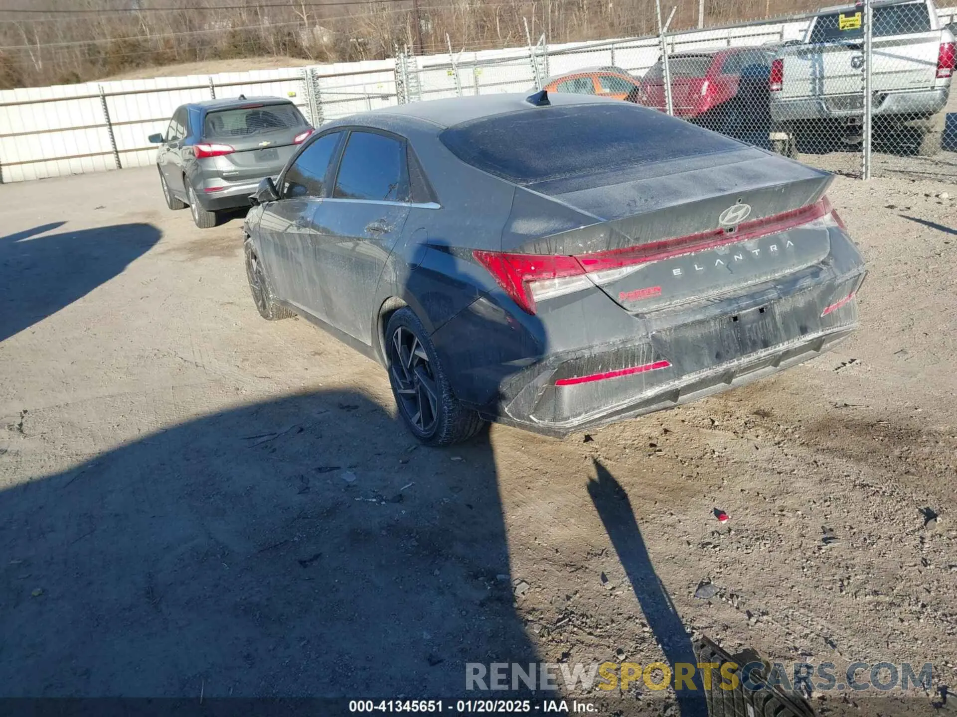 3 fotografías del automóvil dañado KMHLS4DG3RU843312 HYUNDAI ELANTRA 2024