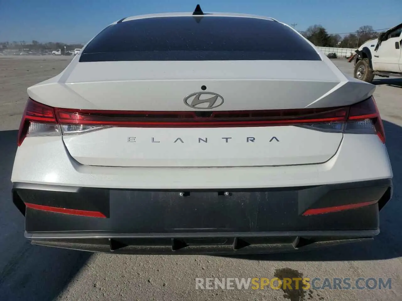 6 fotografías del automóvil dañado KMHLS4DG3RU851815 HYUNDAI ELANTRA 2024