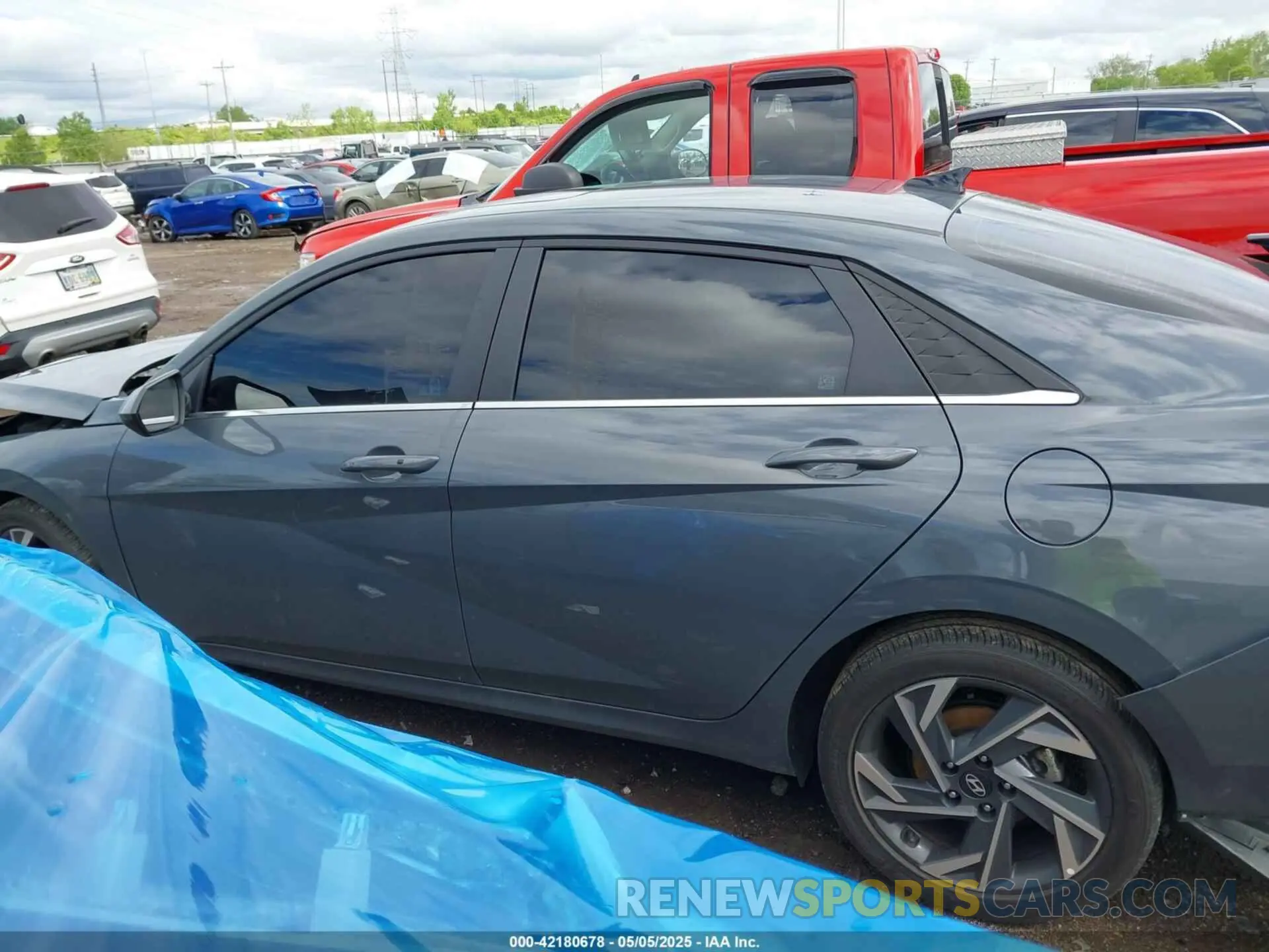 15 fotografías del automóvil dañado KMHLS4DG4RU764439 HYUNDAI ELANTRA 2024