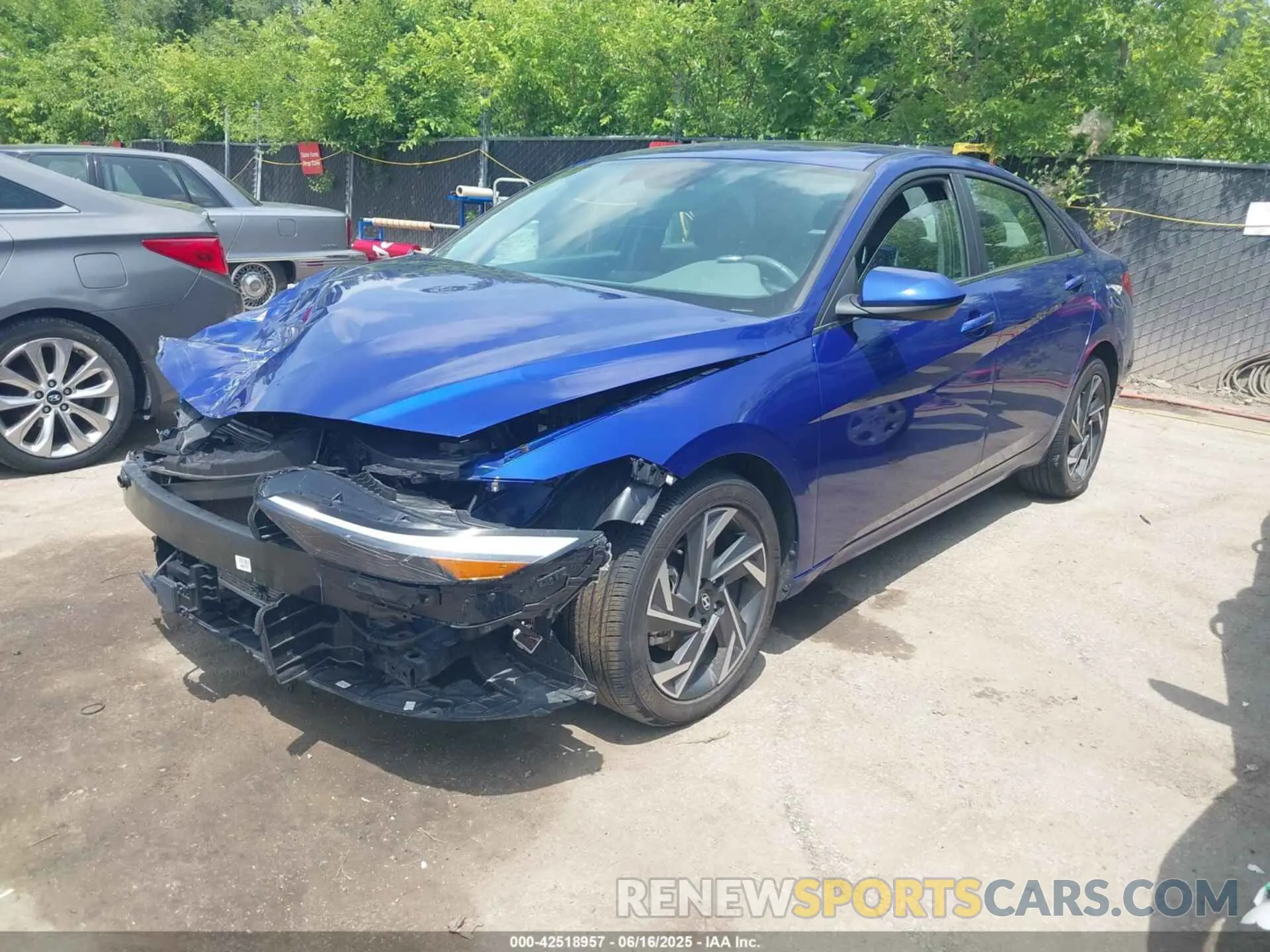 2 fotografías del automóvil dañado KMHLS4DG6RU701049 HYUNDAI ELANTRA 2024