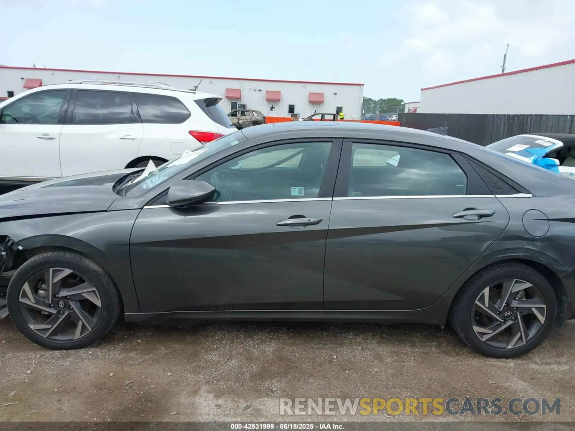 14 fotografías del automóvil dañado KMHLS4DG6RU745651 HYUNDAI ELANTRA 2024