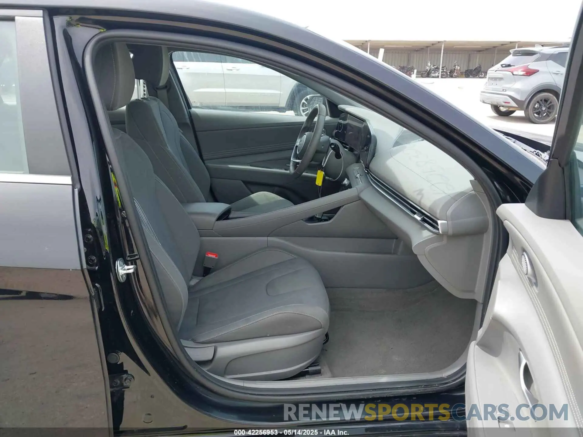 5 fotografías del automóvil dañado KMHLS4DG6RU825306 HYUNDAI ELANTRA 2024