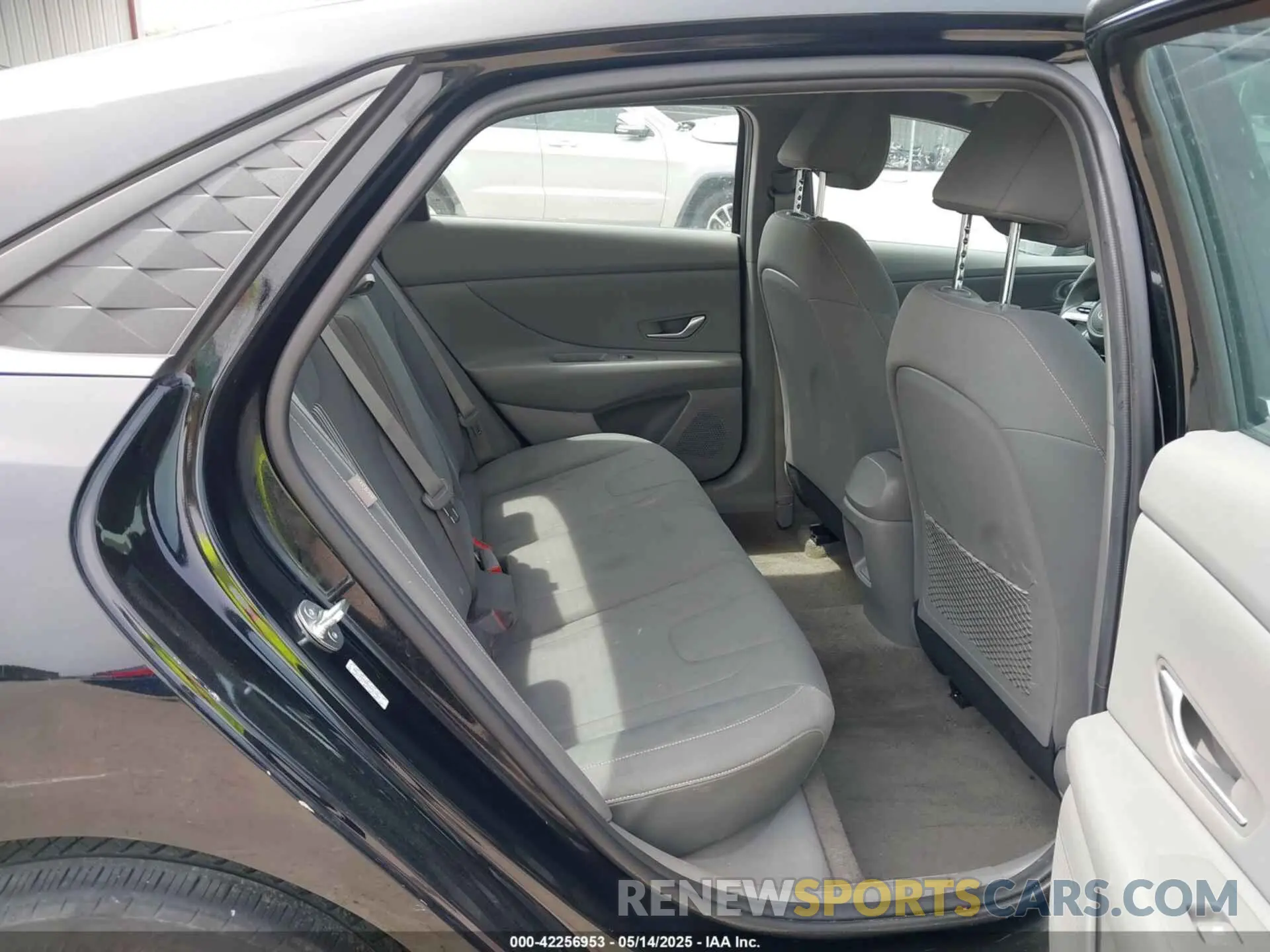 8 fotografías del automóvil dañado KMHLS4DG6RU825306 HYUNDAI ELANTRA 2024
