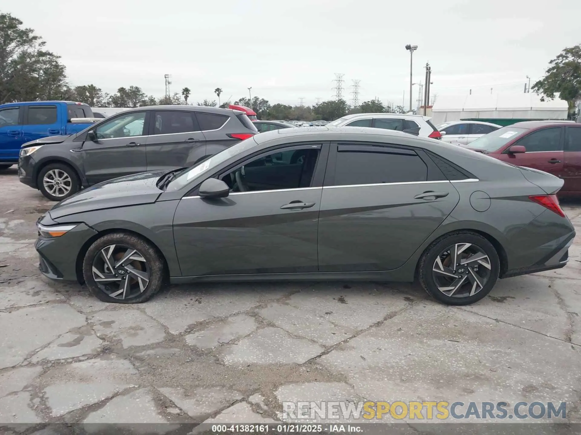 14 fotografías del automóvil dañado KMHLS4DG7RU688912 HYUNDAI ELANTRA 2024