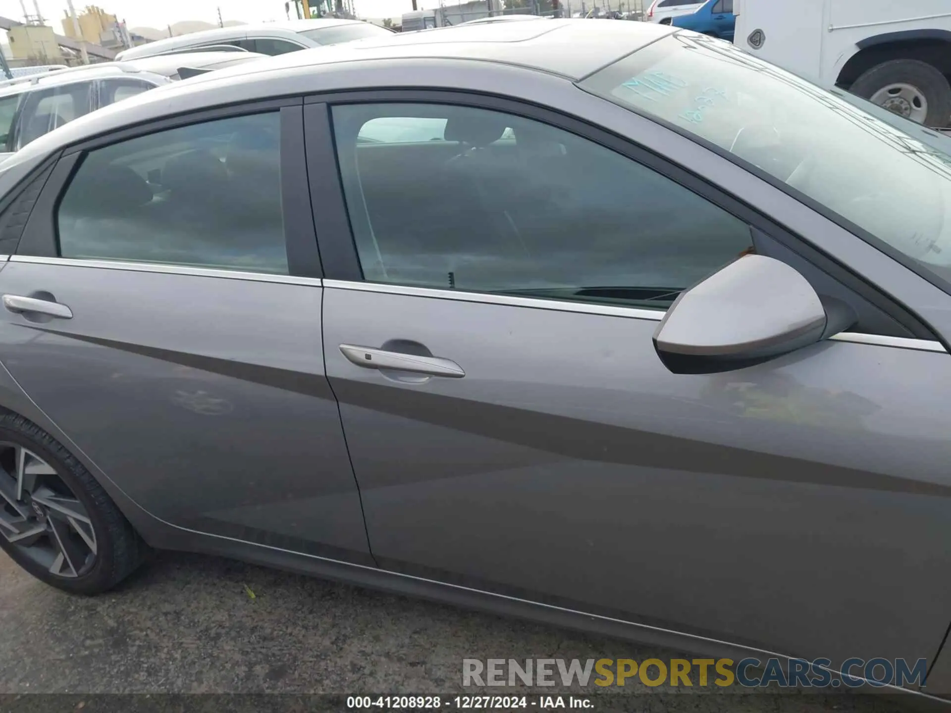 13 fotografías del automóvil dañado KMHLS4DG8RU673139 HYUNDAI ELANTRA 2024