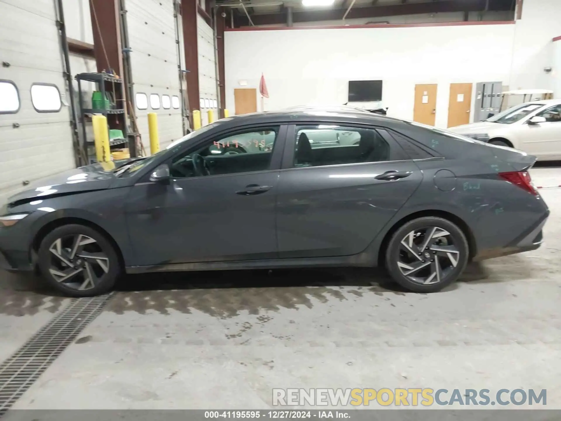 14 fotografías del automóvil dañado KMHLS4DG9RU646371 HYUNDAI ELANTRA 2024