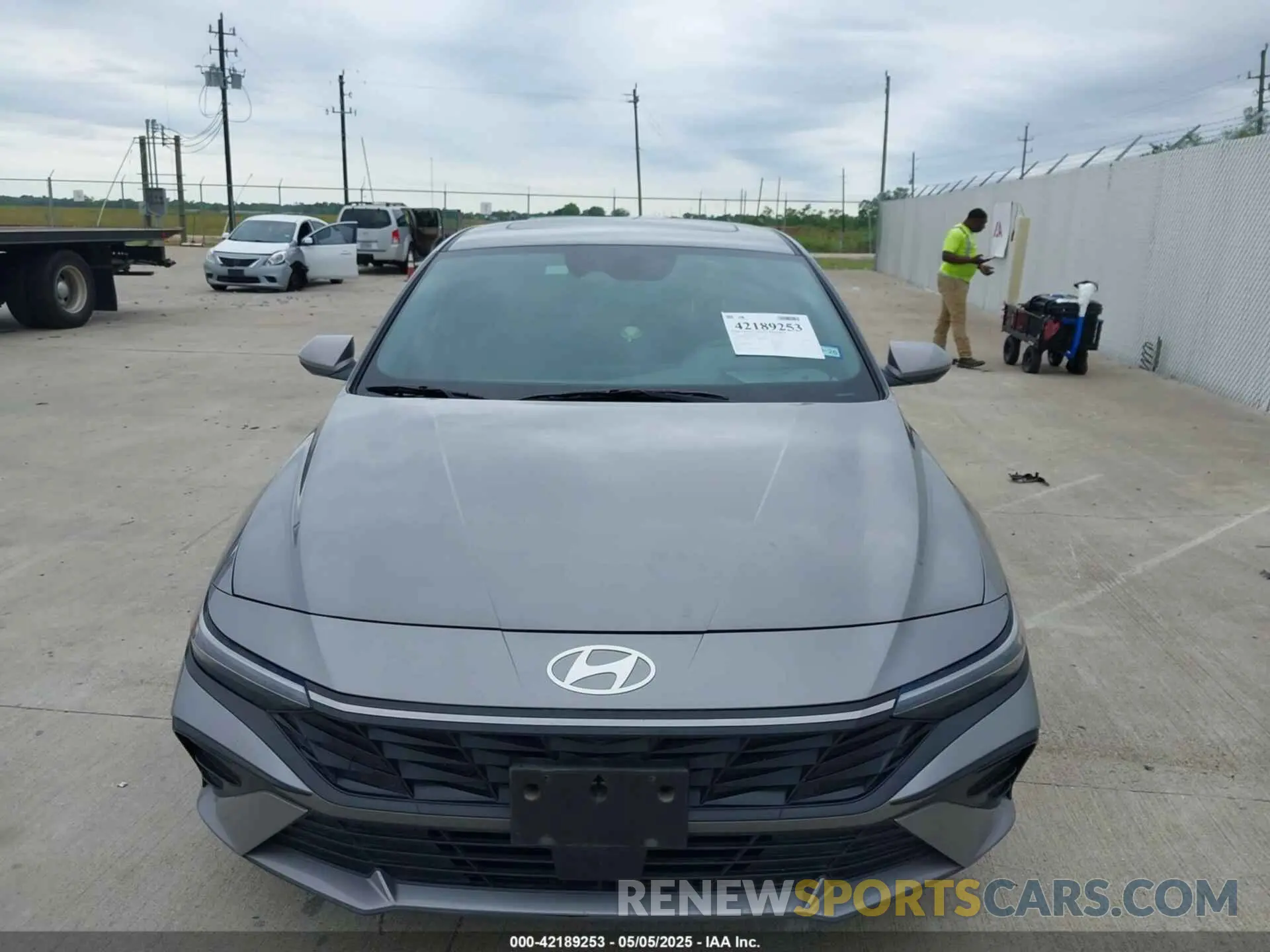 12 fotografías del automóvil dañado KMHLS4DGXRU717514 HYUNDAI ELANTRA 2024