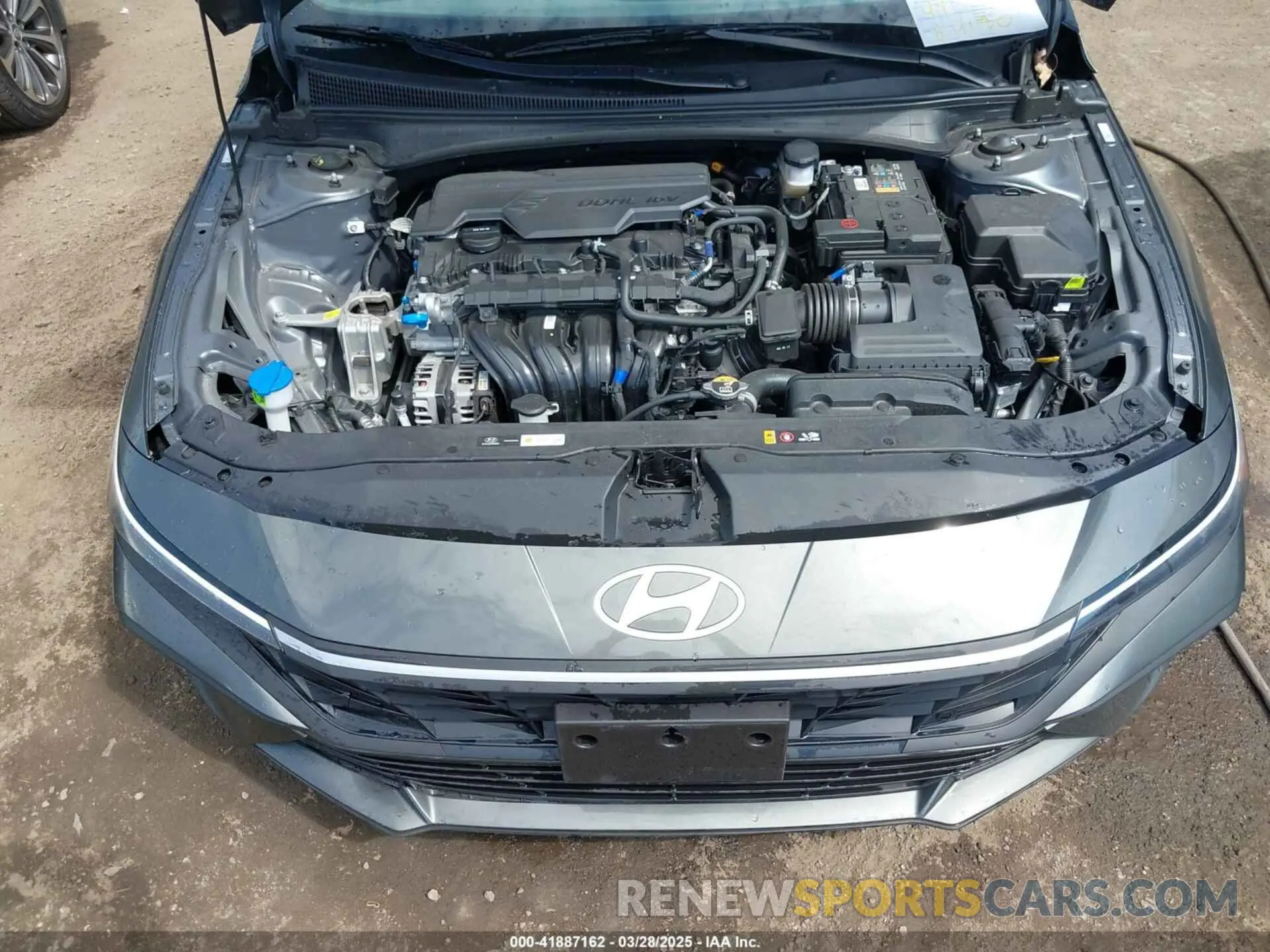 10 fotografías del automóvil dañado KMHLL4DG0SU855615 HYUNDAI ELANTRA 2025
