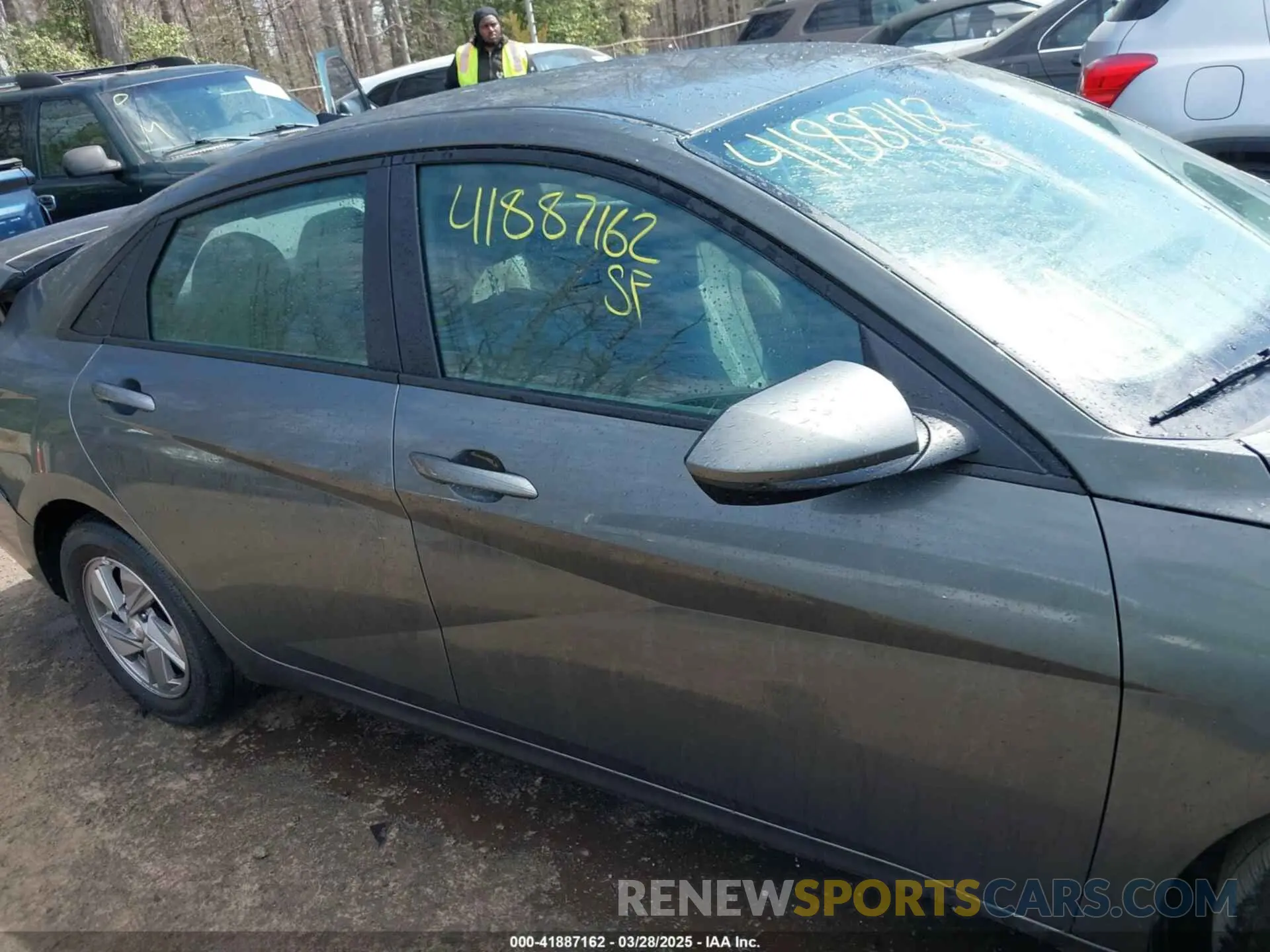 13 fotografías del automóvil dañado KMHLL4DG0SU855615 HYUNDAI ELANTRA 2025