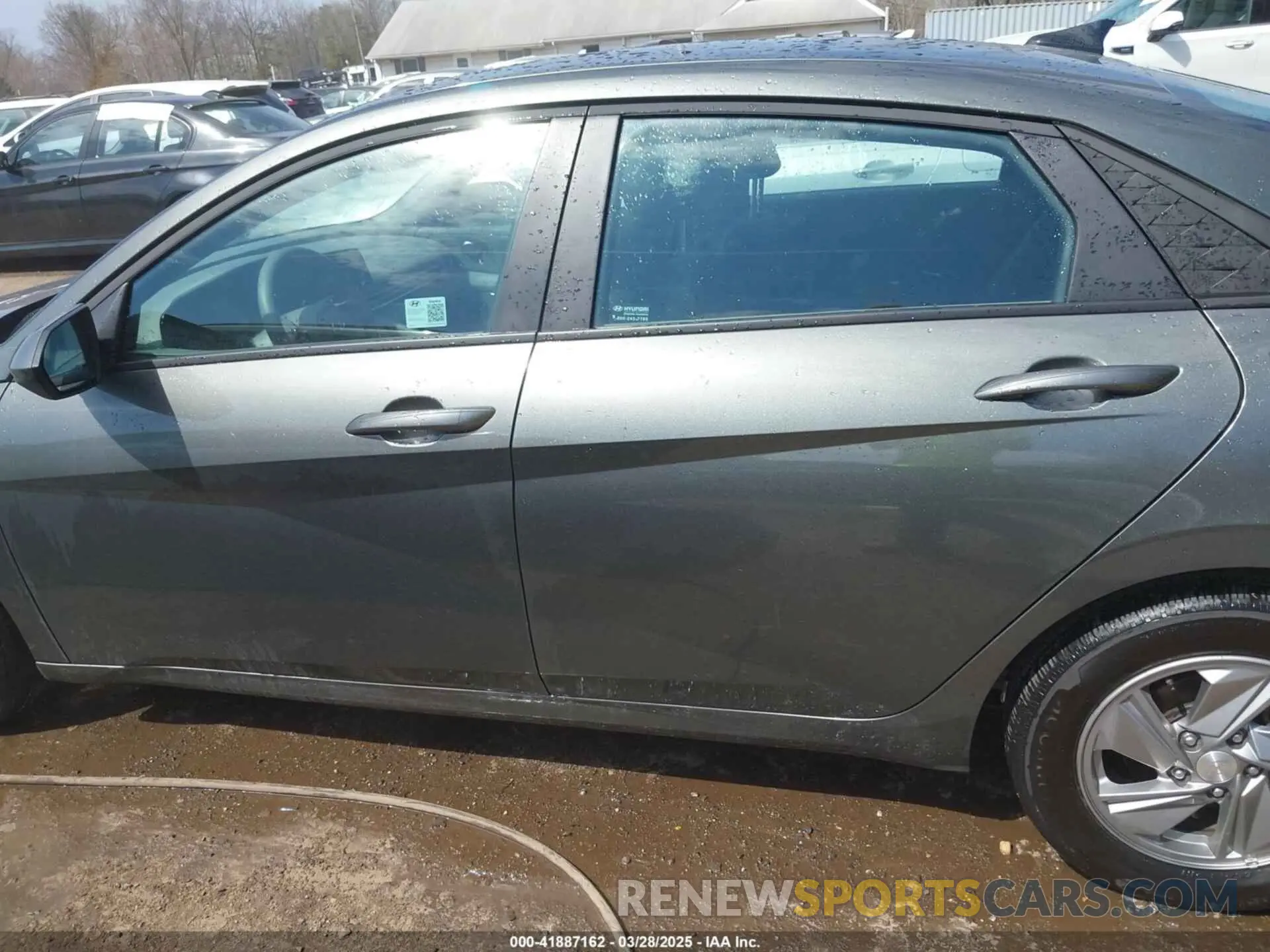 14 fotografías del automóvil dañado KMHLL4DG0SU855615 HYUNDAI ELANTRA 2025