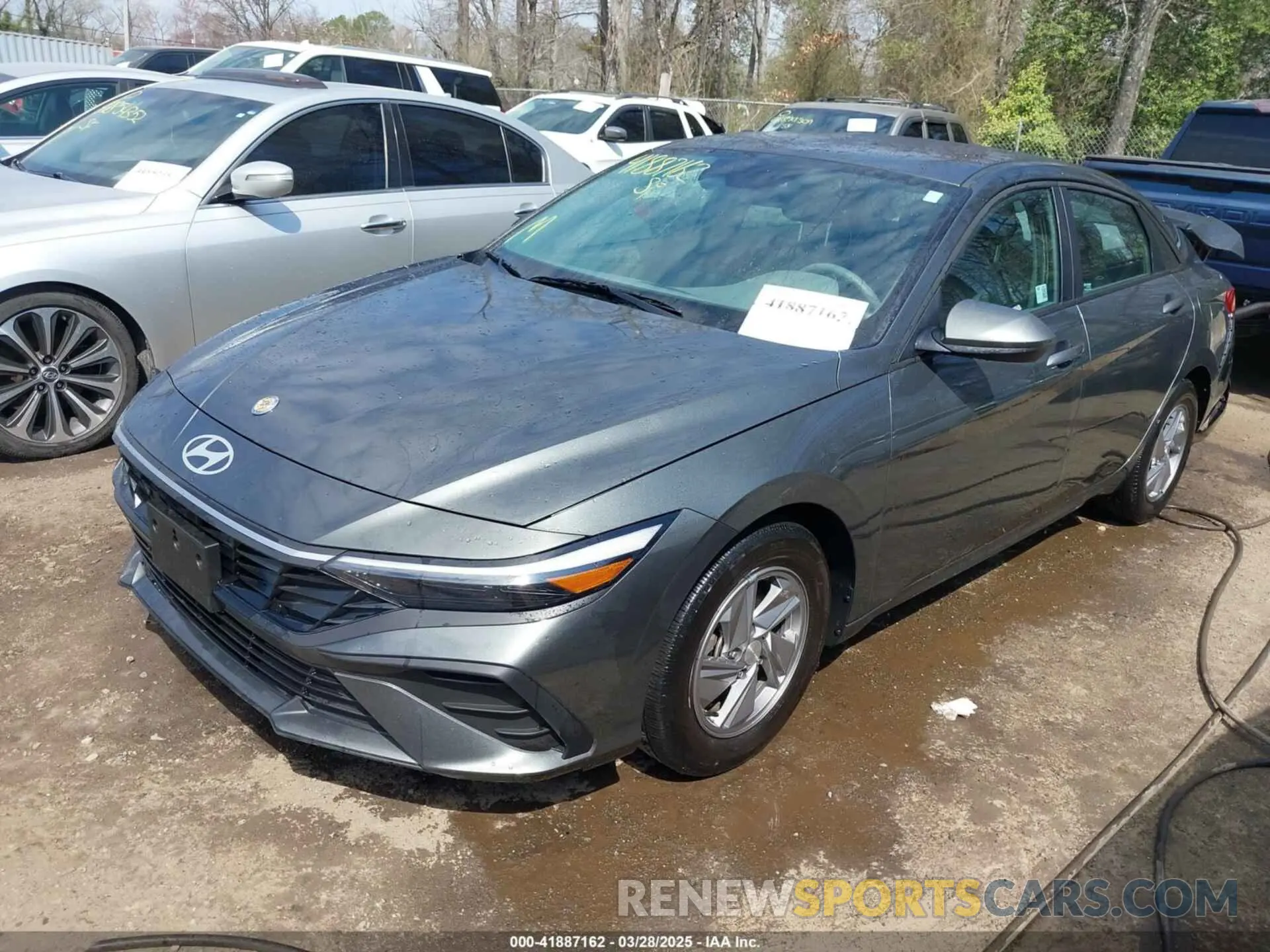 2 fotografías del automóvil dañado KMHLL4DG0SU855615 HYUNDAI ELANTRA 2025