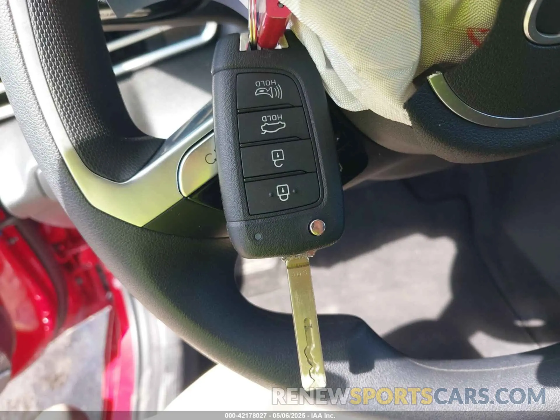 11 fotografías del automóvil dañado KMHLL4DG0SU867716 HYUNDAI ELANTRA 2025