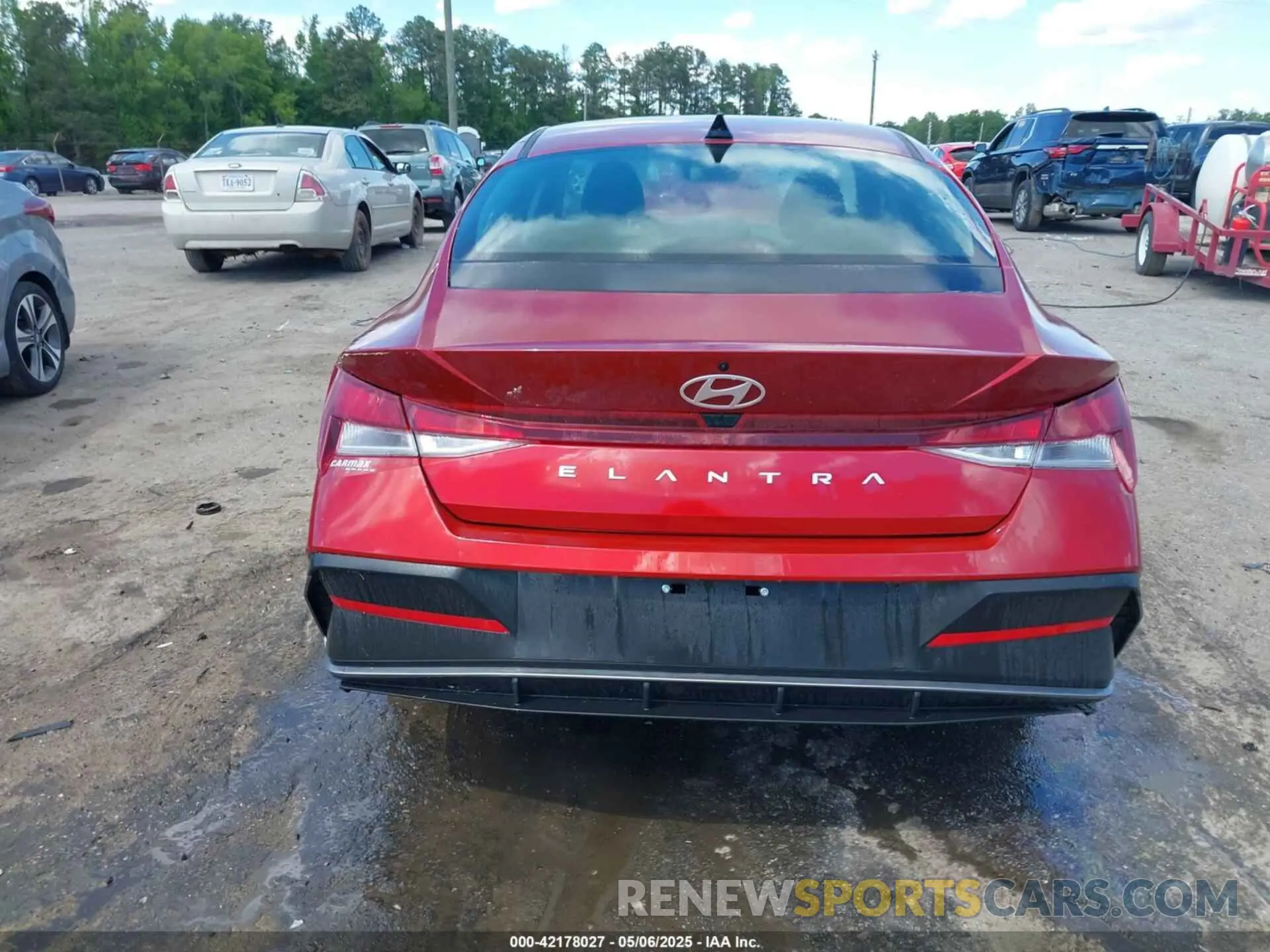 16 fotografías del automóvil dañado KMHLL4DG0SU867716 HYUNDAI ELANTRA 2025