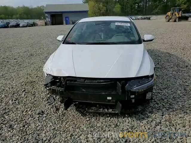 14 fotografías del automóvil dañado KMHLL4DG0SU898271 HYUNDAI ELANTRA 2025