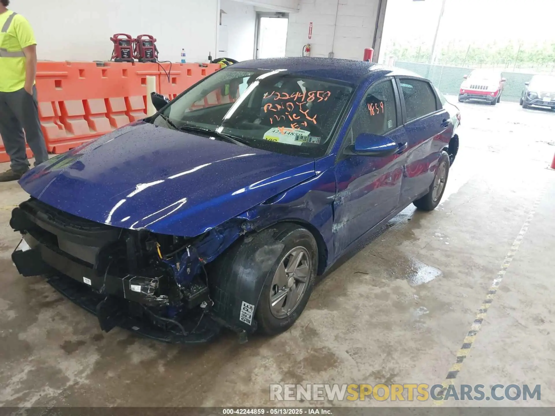 2 fotografías del automóvil dañado KMHLL4DG0SU955293 HYUNDAI ELANTRA 2025