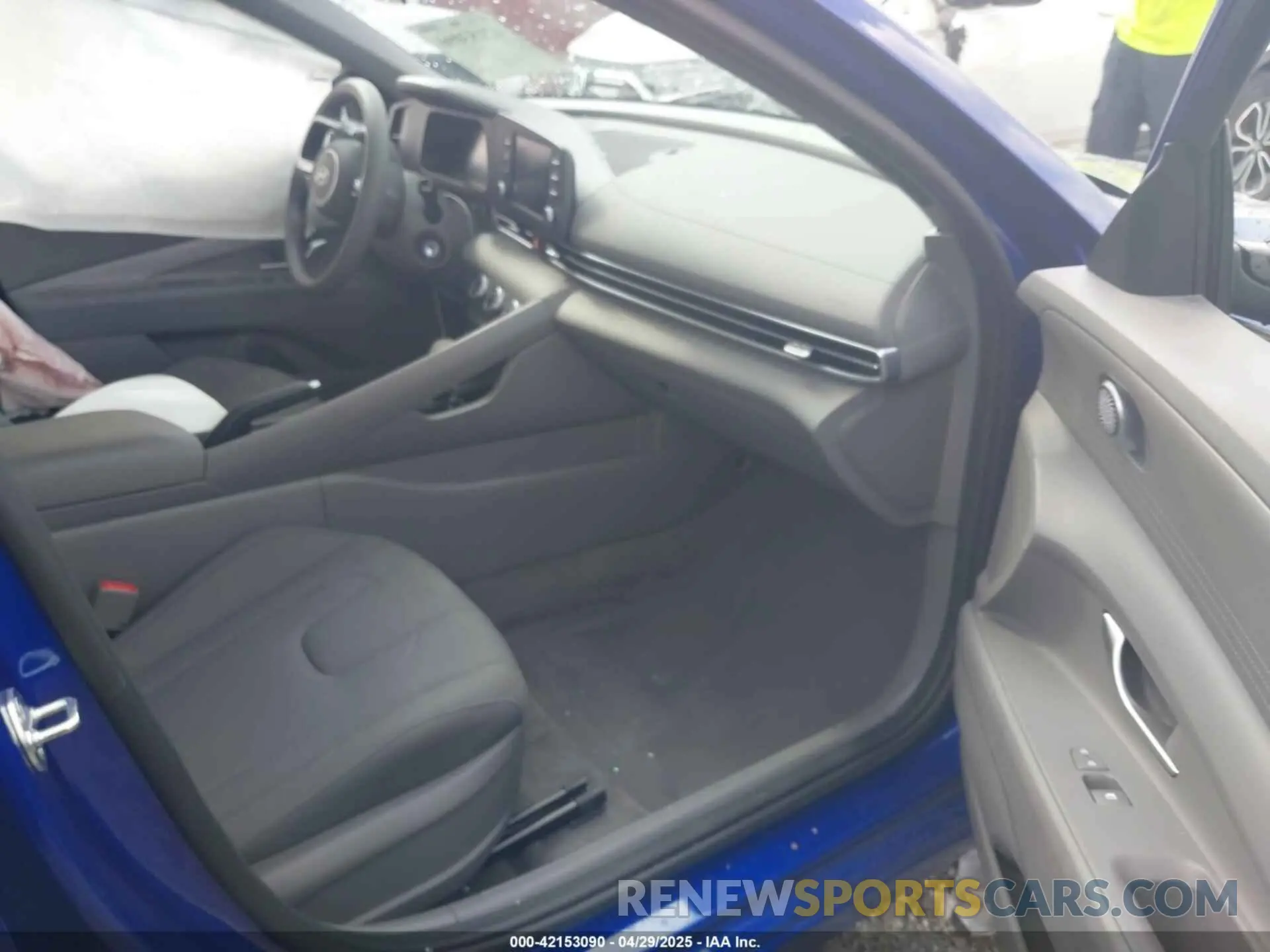 5 fotografías del automóvil dañado KMHLL4DG1SU859513 HYUNDAI ELANTRA 2025