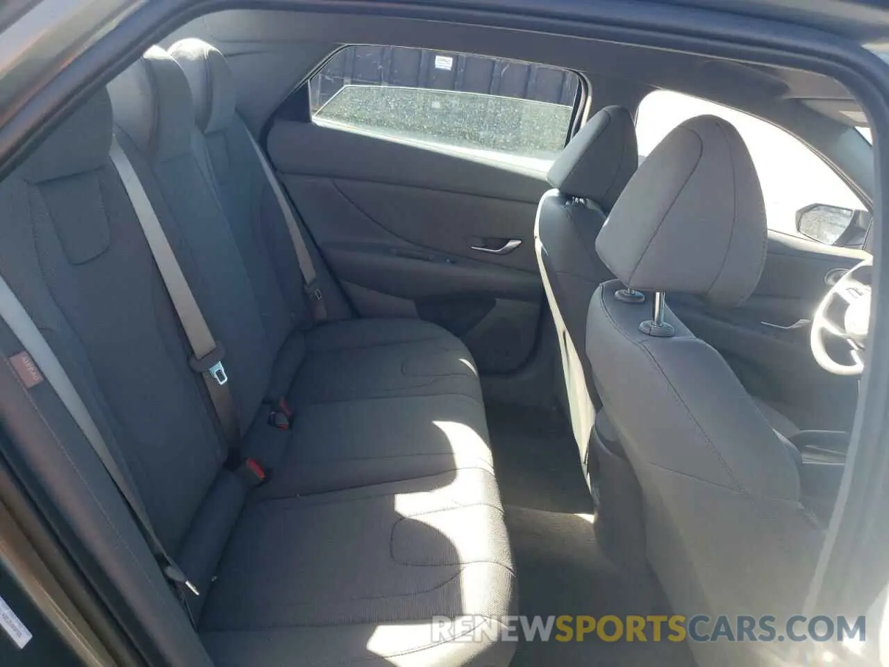 10 fotografías del automóvil dañado KMHLL4DG1SU950720 HYUNDAI ELANTRA 2025