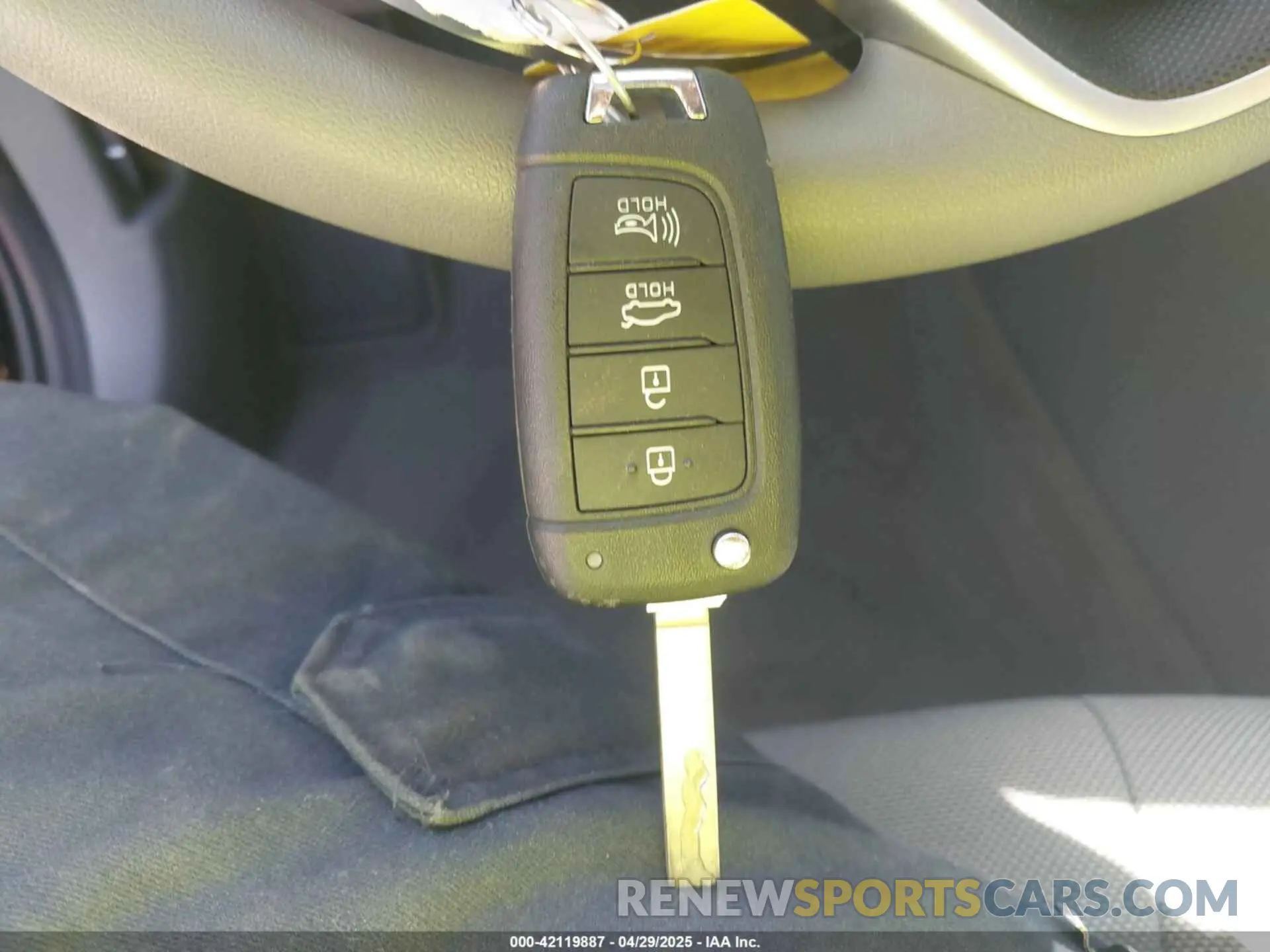 11 fotografías del automóvil dañado KMHLL4DG2SU860153 HYUNDAI ELANTRA 2025