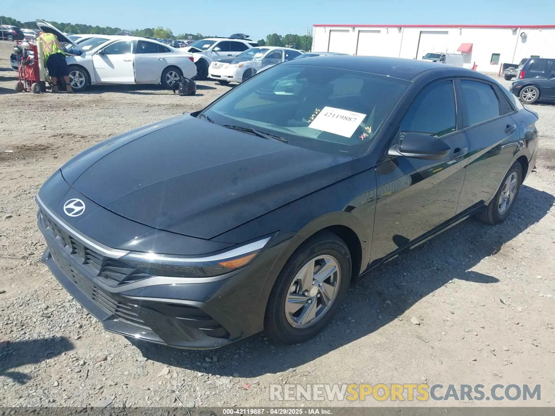 2 fotografías del automóvil dañado KMHLL4DG2SU860153 HYUNDAI ELANTRA 2025