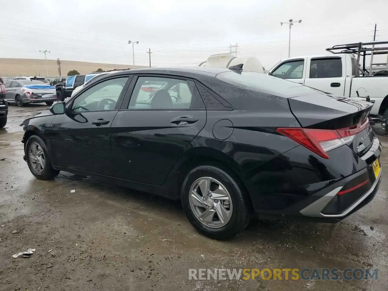 2 fotografías del automóvil dañado KMHLL4DG3SU888690 HYUNDAI ELANTRA 2025