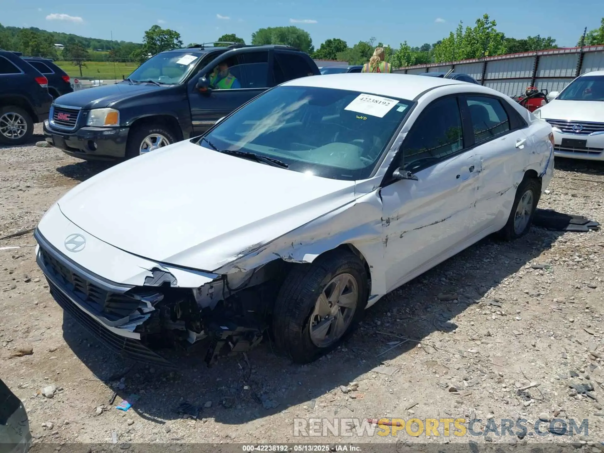 2 fotografías del automóvil dañado KMHLL4DG4SU876113 HYUNDAI ELANTRA 2025