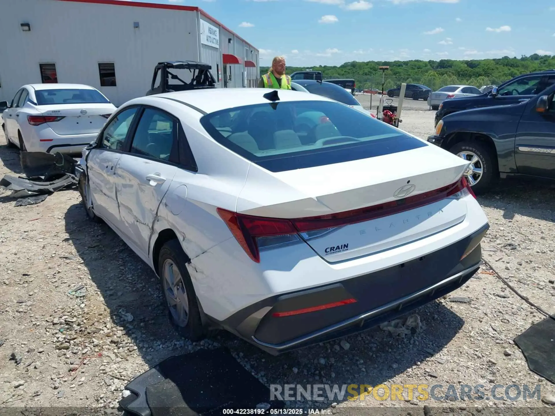 3 fotografías del automóvil dañado KMHLL4DG4SU876113 HYUNDAI ELANTRA 2025
