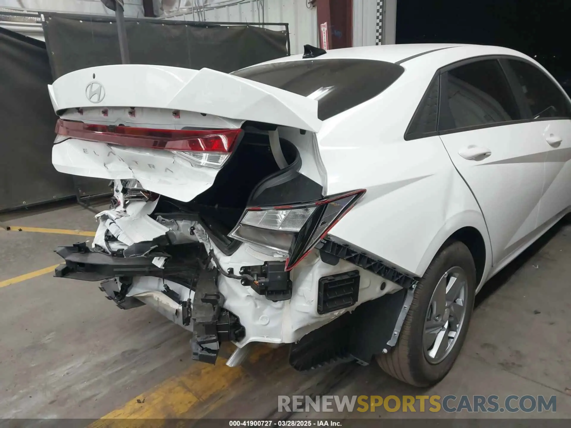 6 fotografías del automóvil dañado KMHLL4DG5SU913590 HYUNDAI ELANTRA 2025