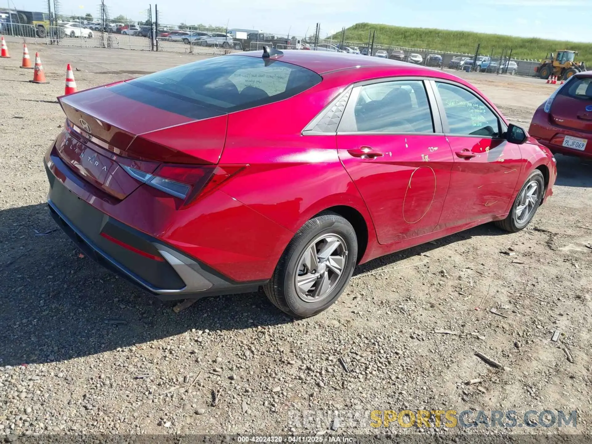 4 fotografías del automóvil dañado KMHLL4DG6SU864299 HYUNDAI ELANTRA 2025