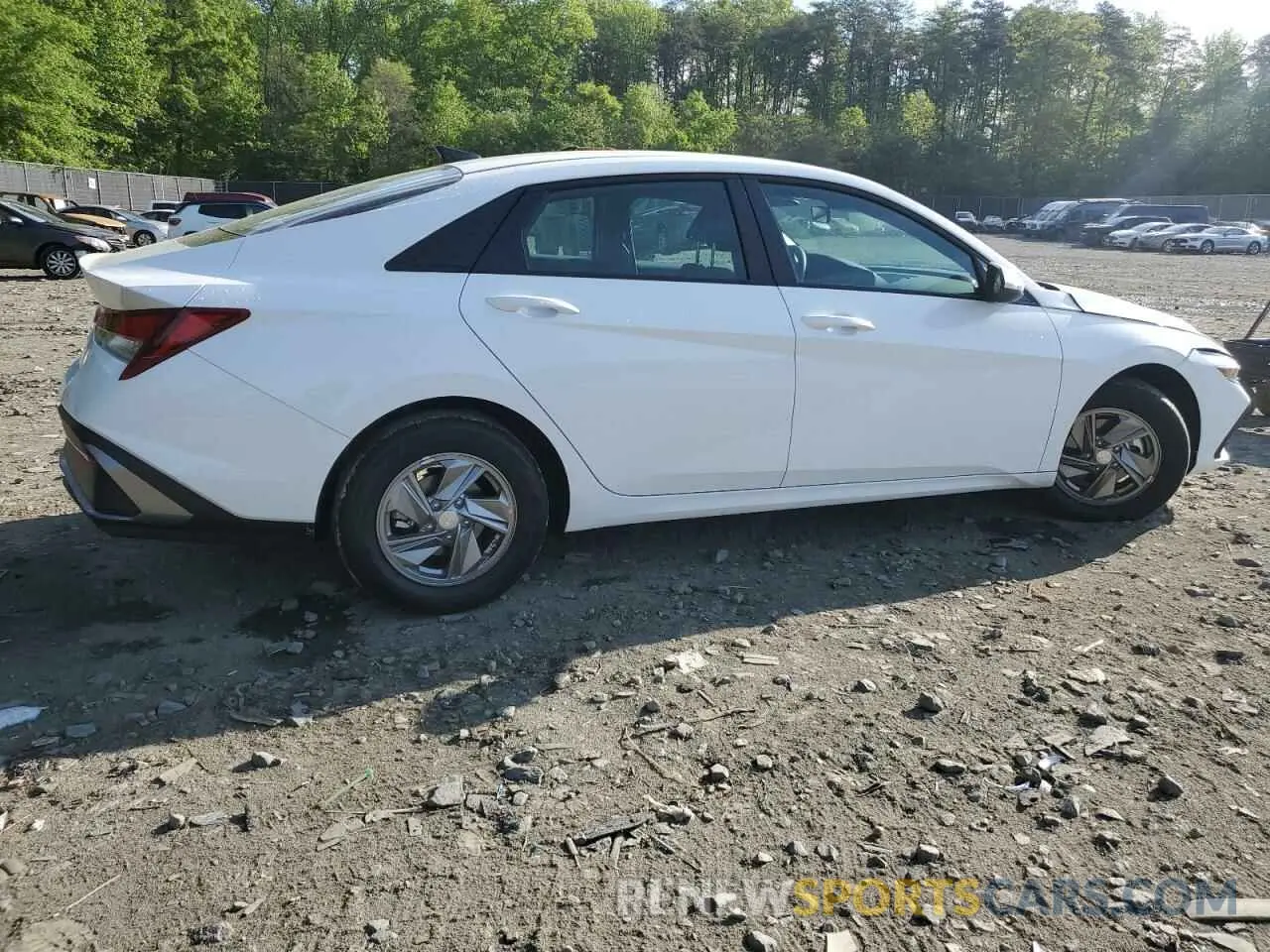 3 fotografías del automóvil dañado KMHLL4DG6SU977847 HYUNDAI ELANTRA 2025