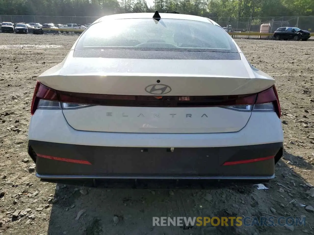 6 fotografías del automóvil dañado KMHLL4DG6SU977847 HYUNDAI ELANTRA 2025