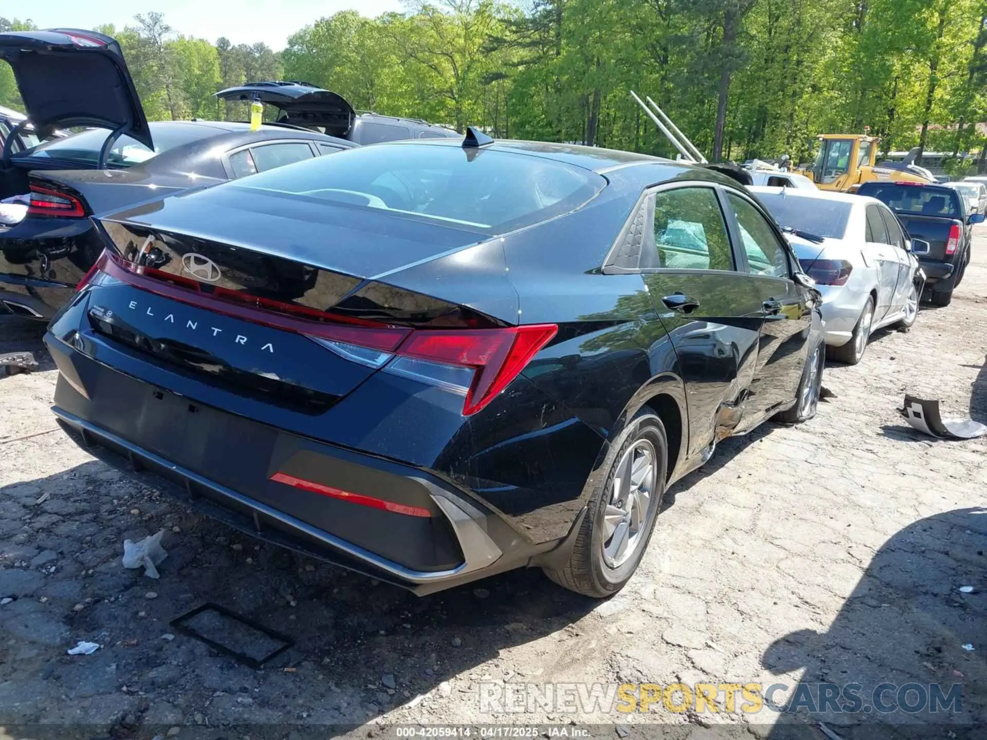 4 fotografías del automóvil dañado KMHLL4DG7SU942038 HYUNDAI ELANTRA 2025